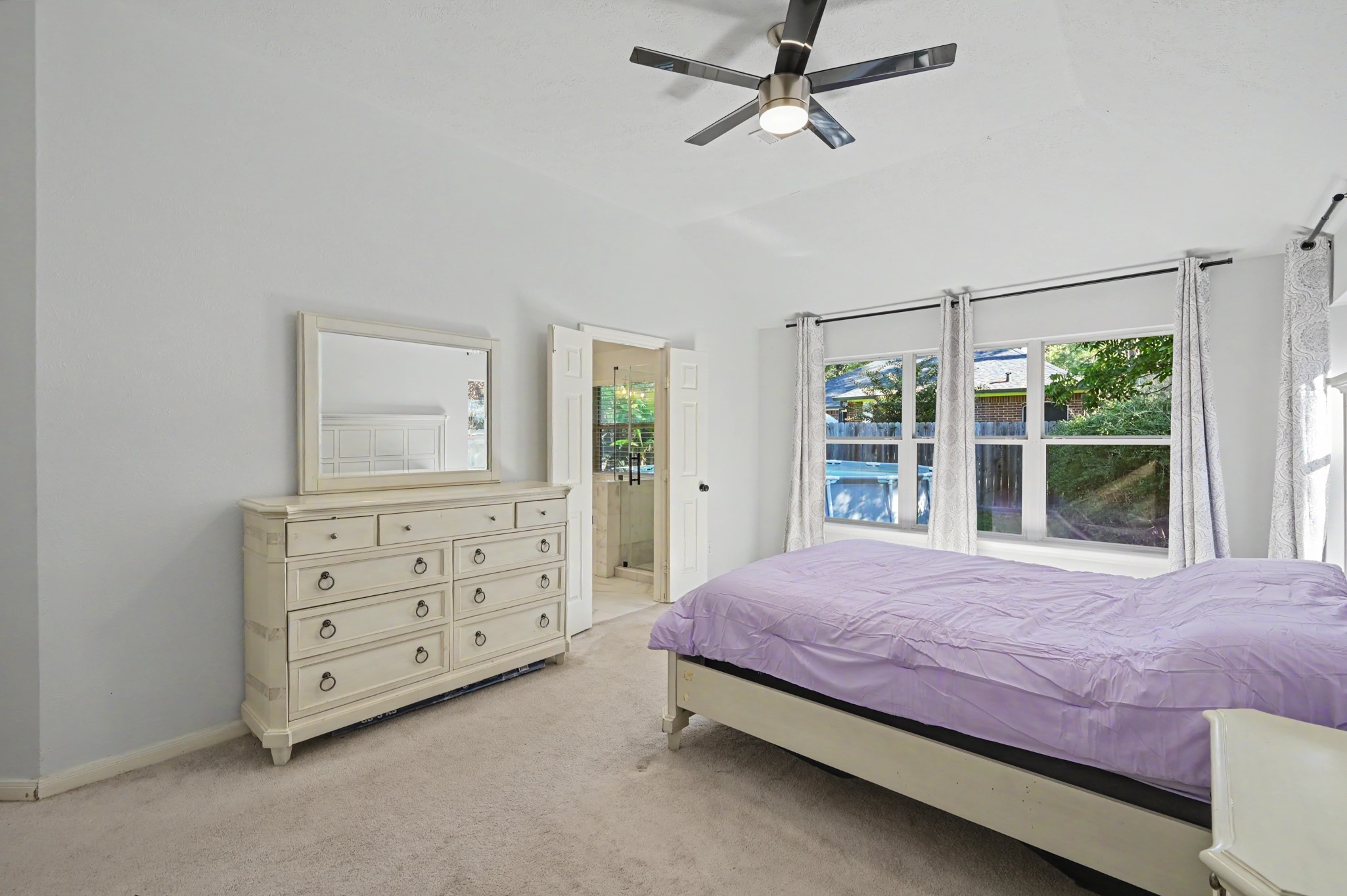 153 S Hollylaurel Circle, The Woodlands, TX 77382