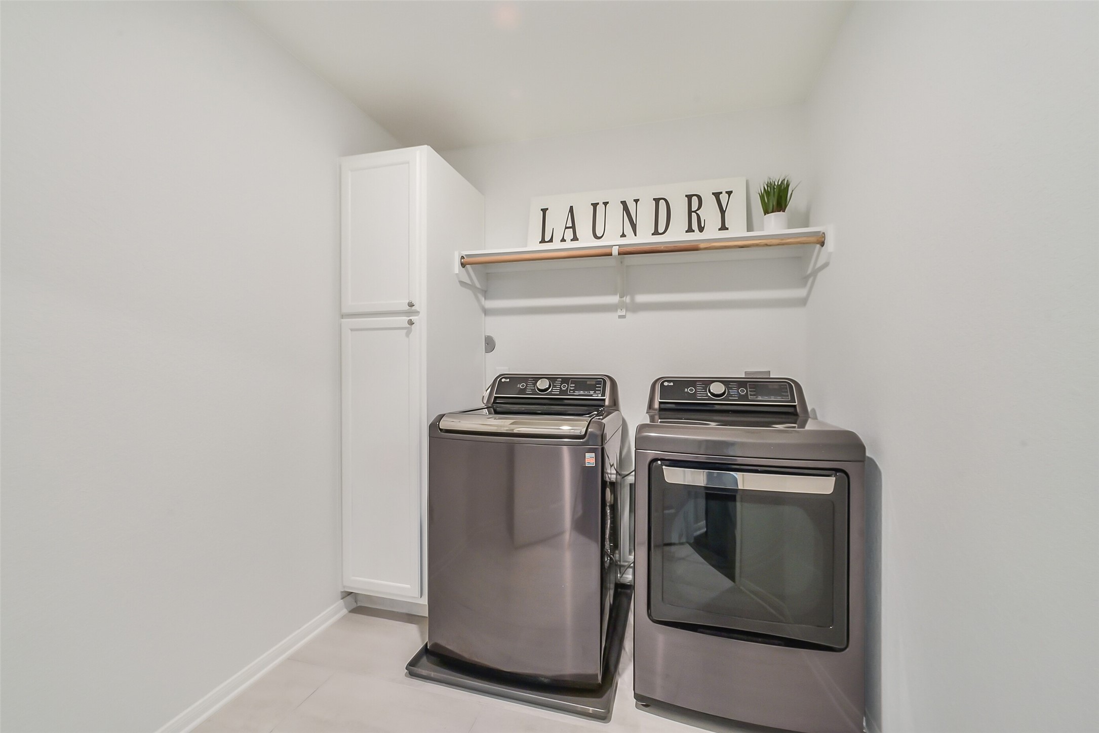 4710 Wheel Wright Trail, Rosenberg, TX 77471