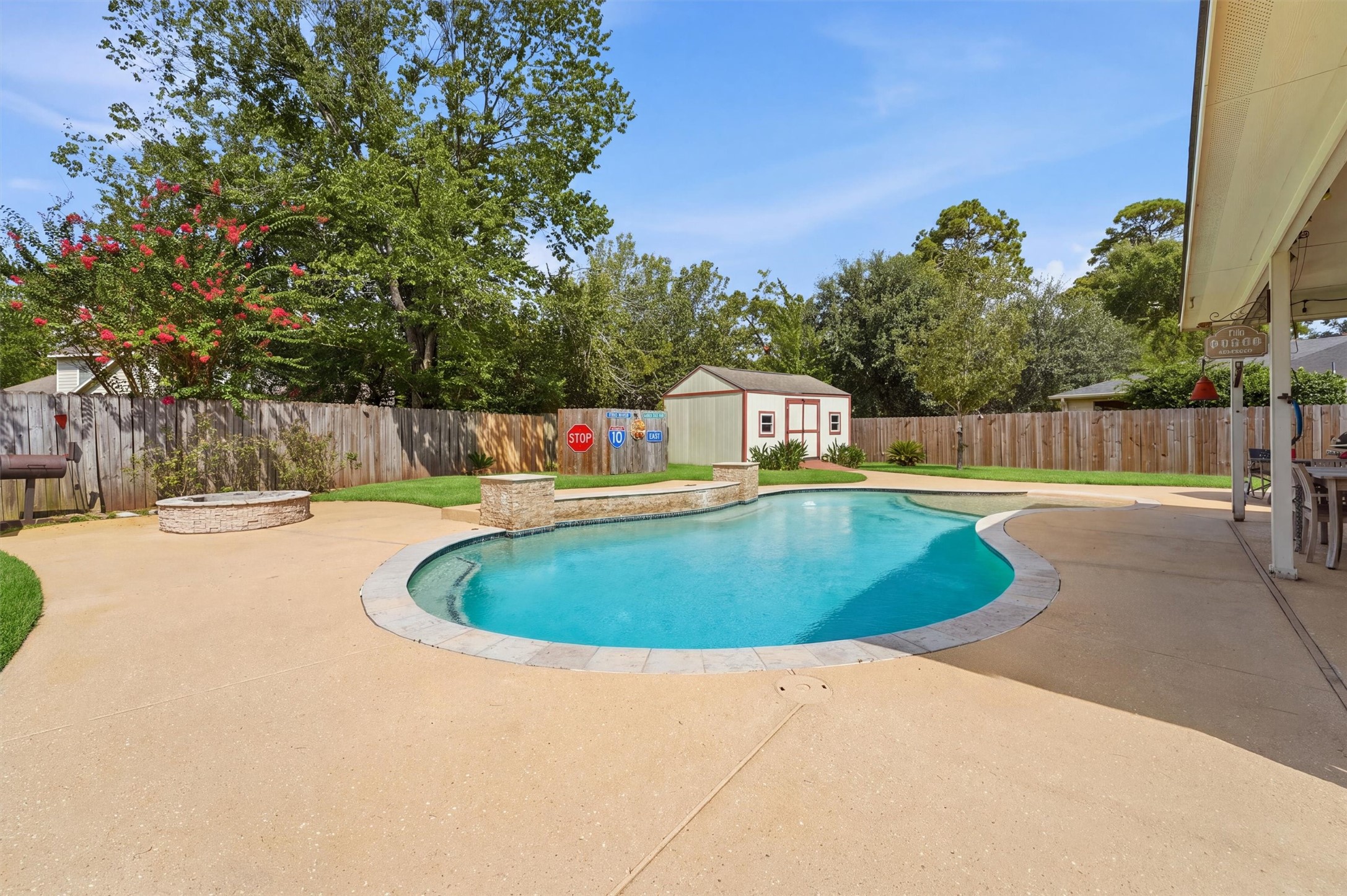 1719 Cloister Drive, Crosby, TX 77532