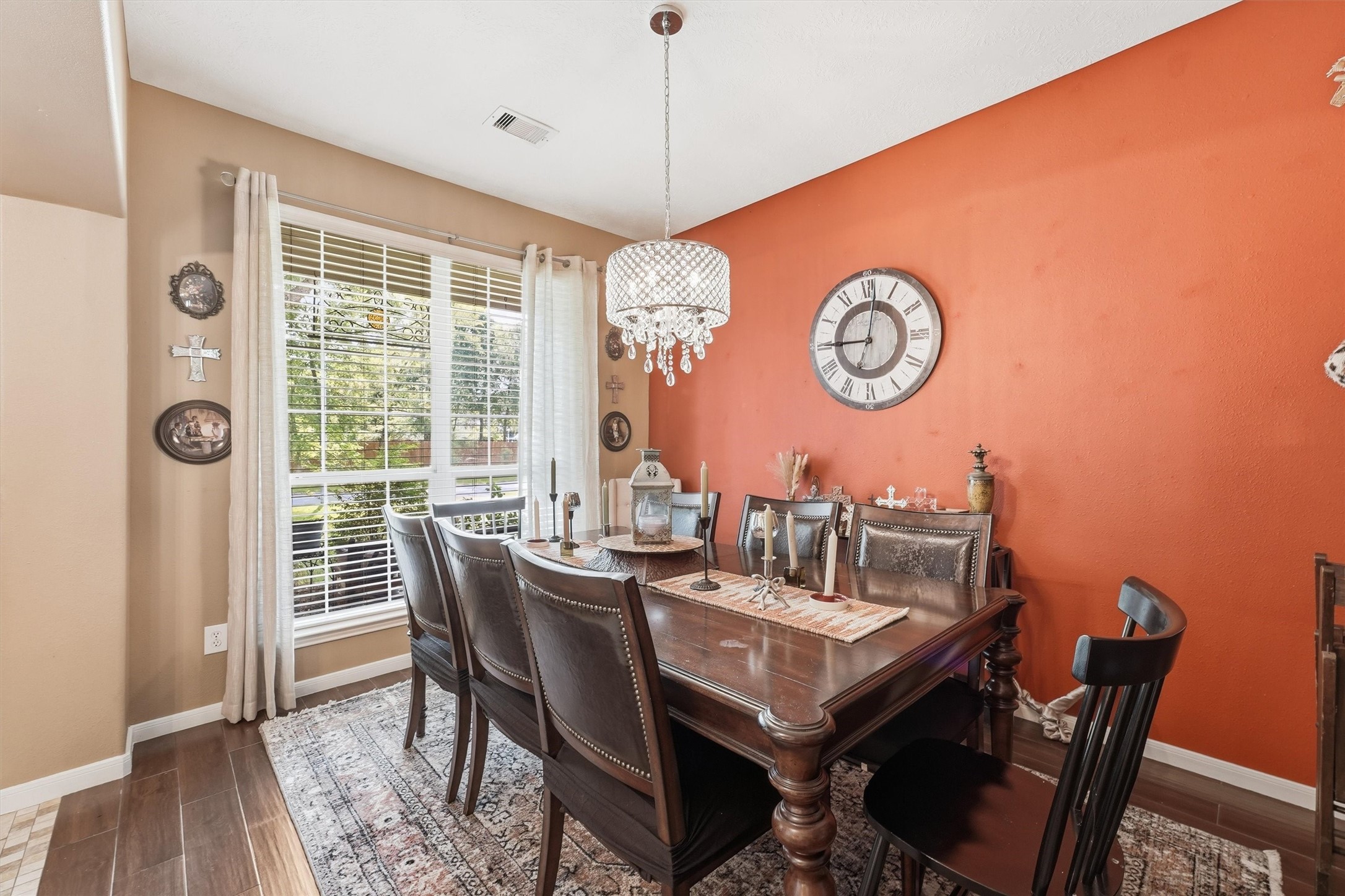 Formal Dining