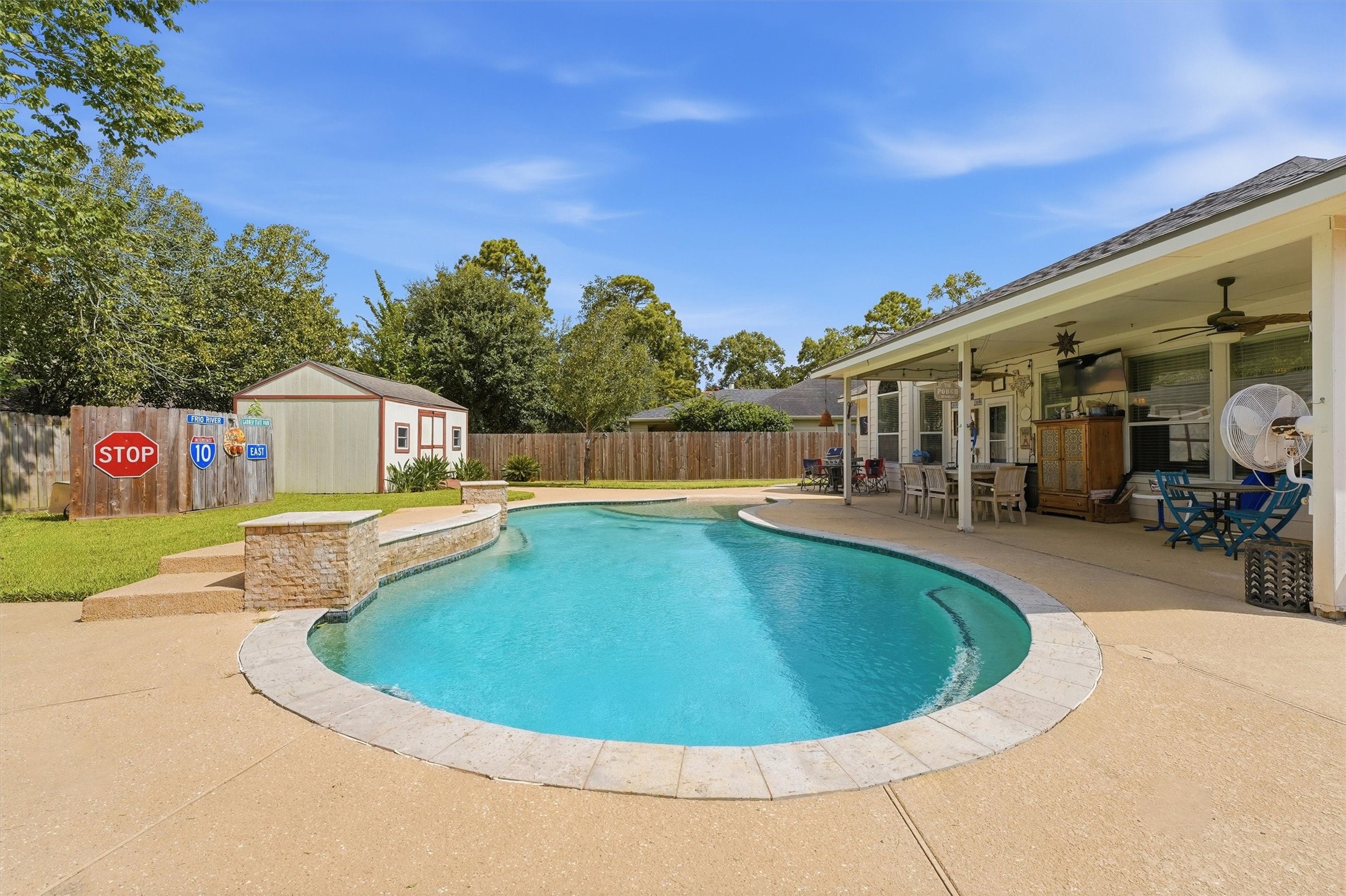 1719 Cloister Drive, Crosby, TX 77532