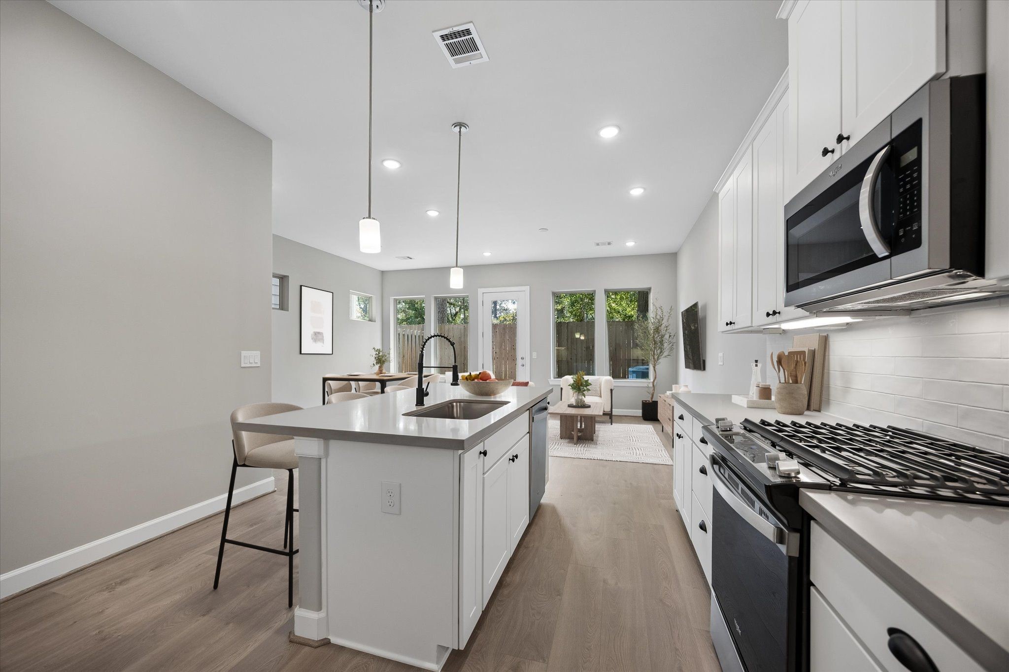 5210 Amber Sunrise Drive, Houston, TX 77018