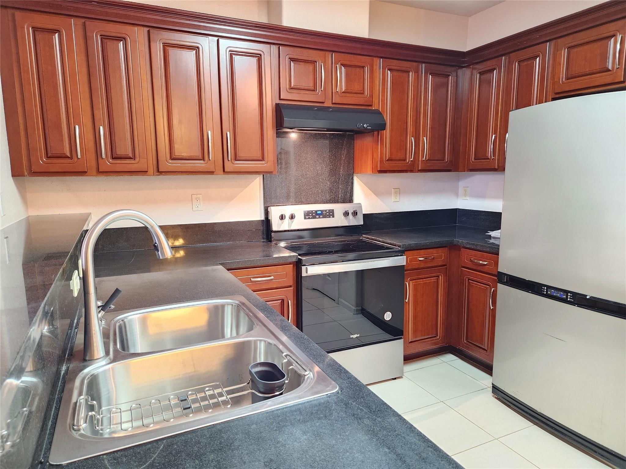 6611 W Sam Houston Parkway S, #1A, Houston, TX 77072