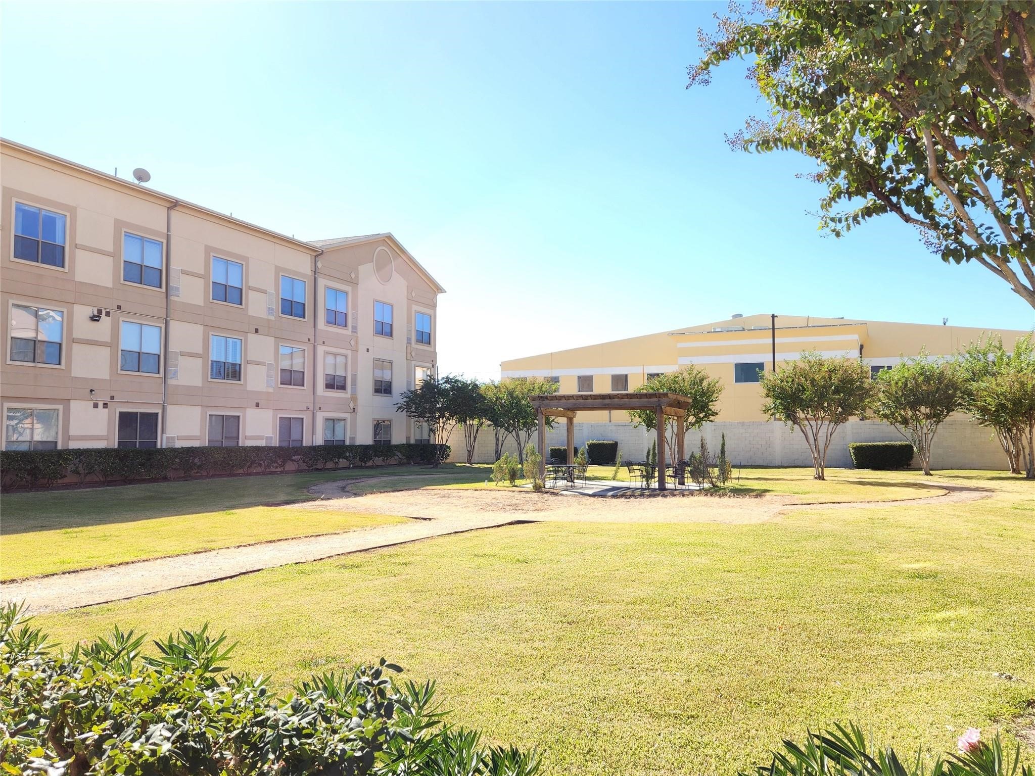 6611 W Sam Houston Parkway S, #1A, Houston, TX 77072