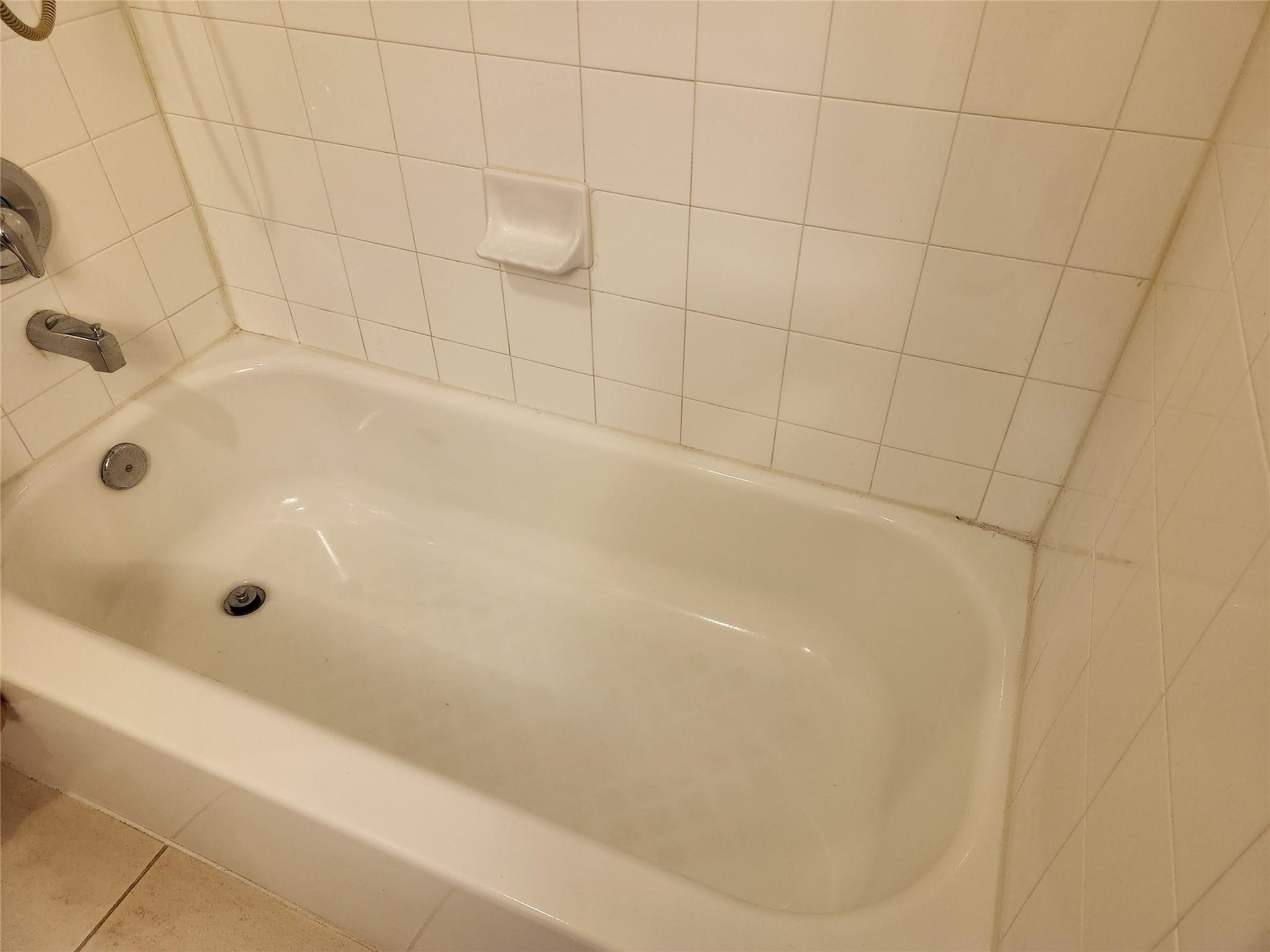 6611 W Sam Houston Parkway S, #1A, Houston, TX 77072