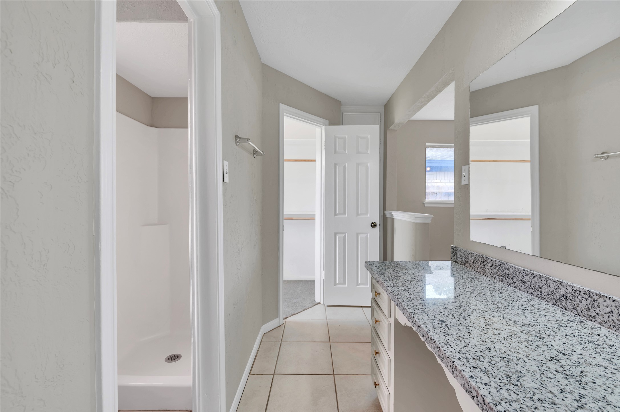 5422 Thistle Drive, Dickinson, TX 77539