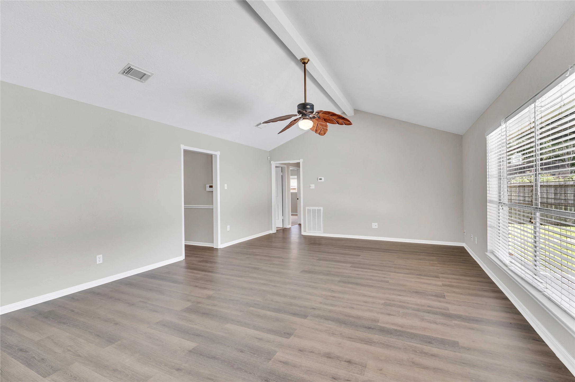 5422 Thistle Drive, Dickinson, TX 77539