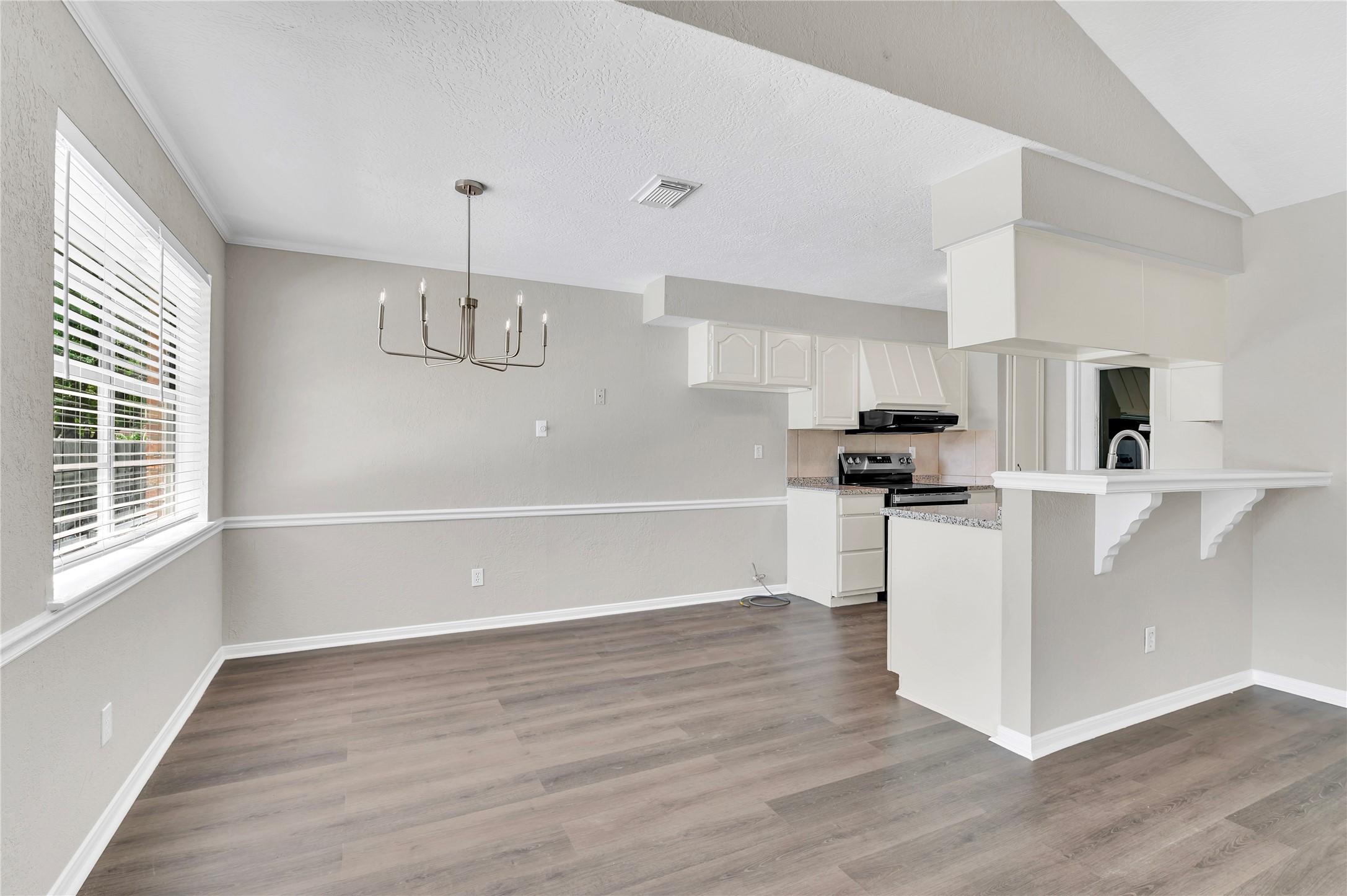 5422 Thistle Drive, Dickinson, TX 77539
