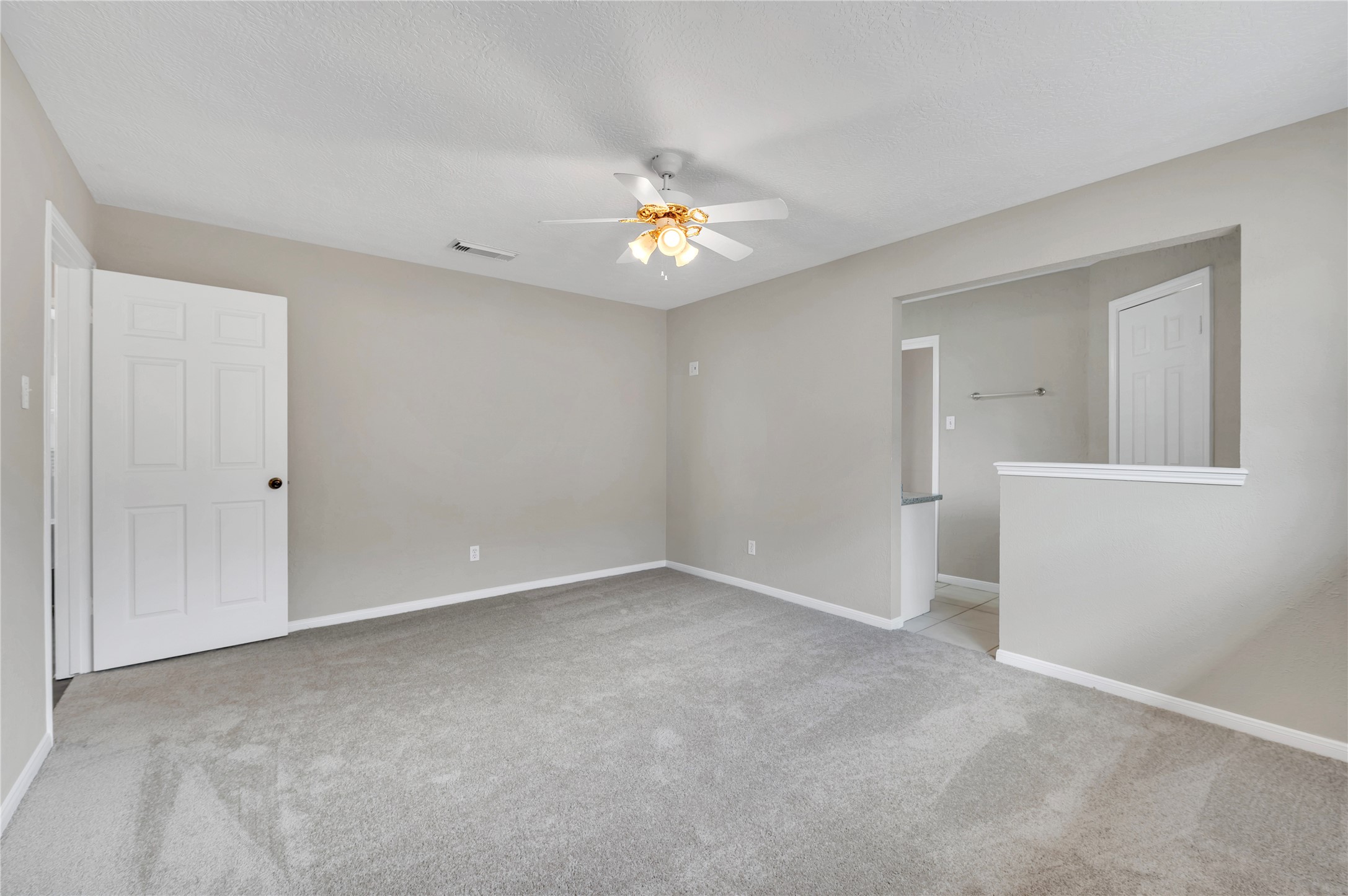 5422 Thistle Drive, Dickinson, TX 77539
