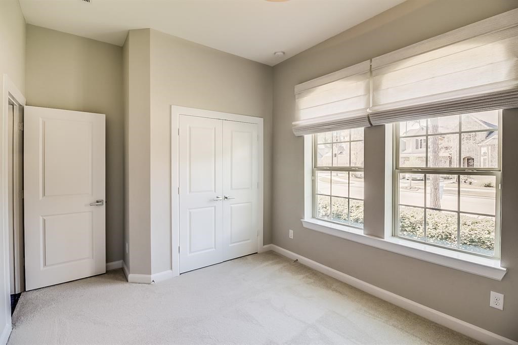 17106 Rainier Creek Drive, Humble, TX 77346