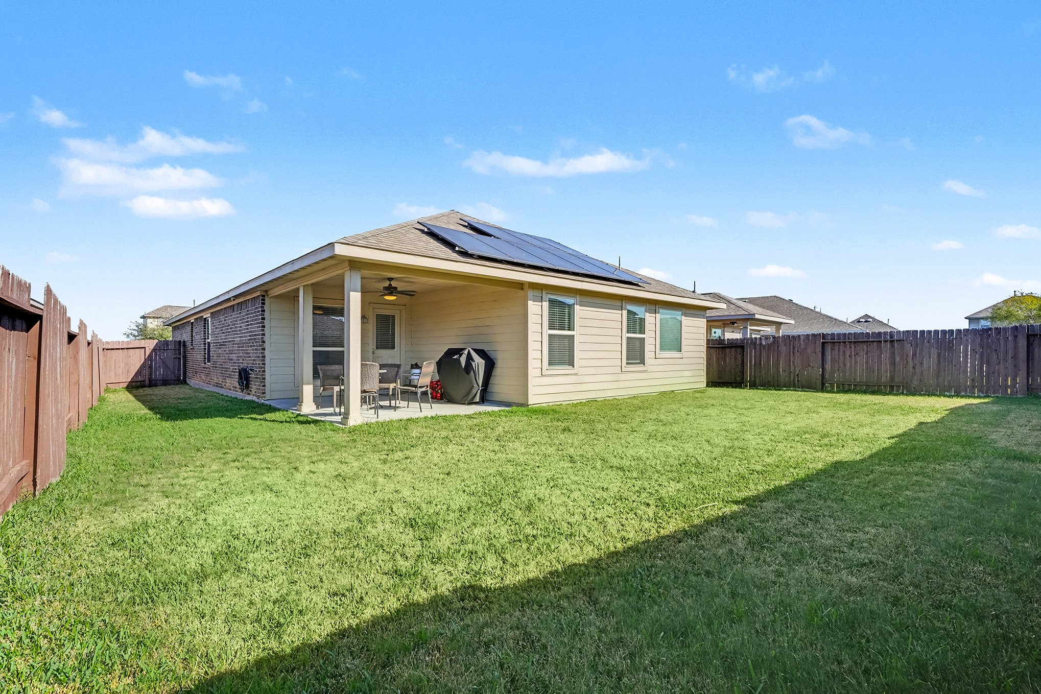 8817 Voyager Drive, Texas City, TX 77591 8817 Voyager Drive, Texas City, TX 77591