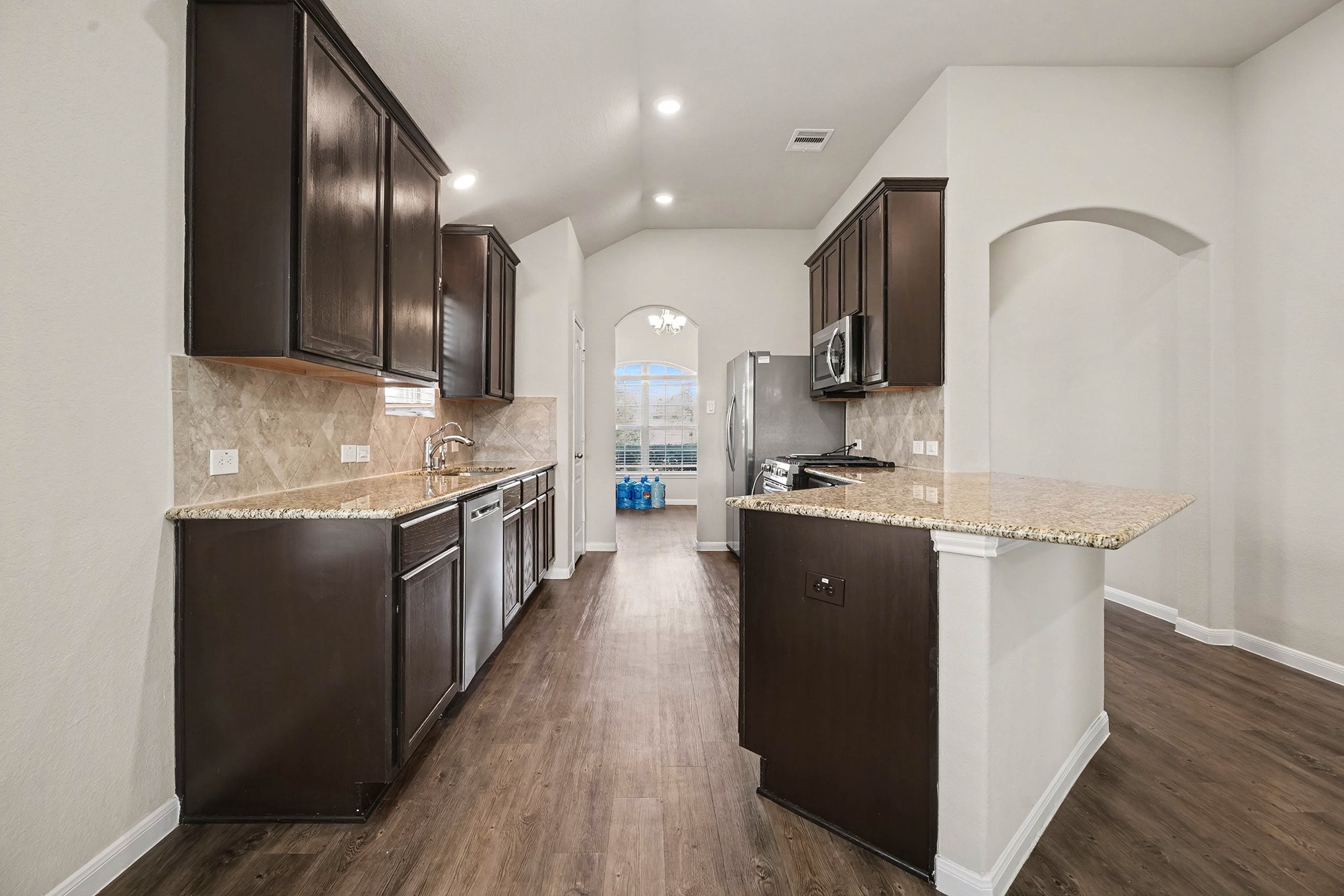 8817 Voyager Drive, Texas City, TX 77591 8817 Voyager Drive, Texas City, TX 77591