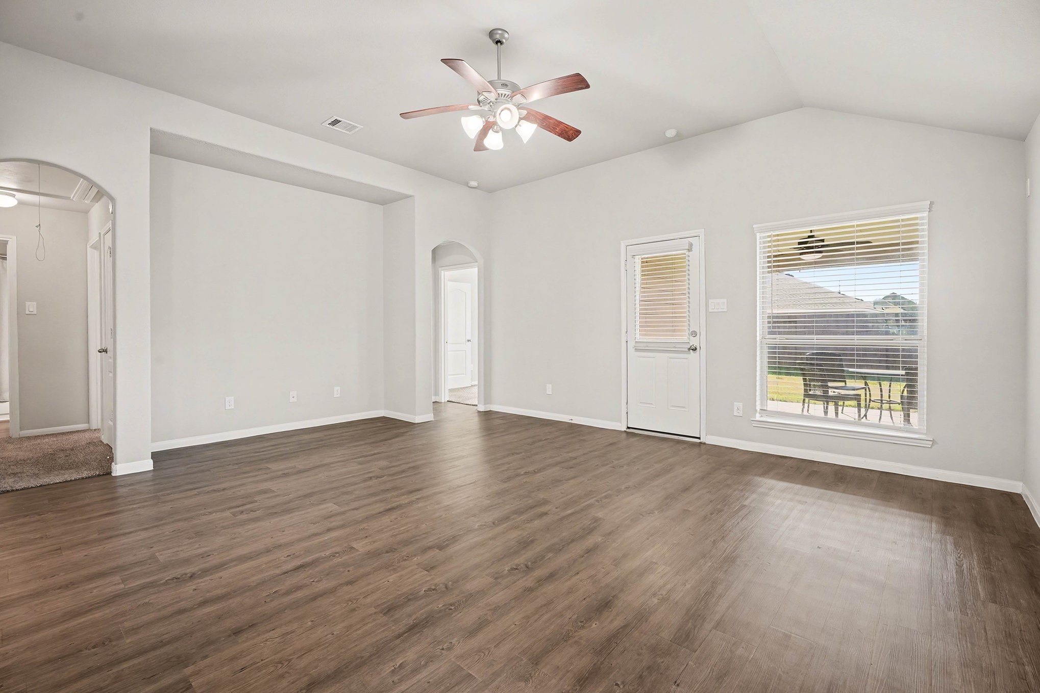 8817 Voyager Drive, Texas City, TX 77591 8817 Voyager Drive, Texas City, TX 77591