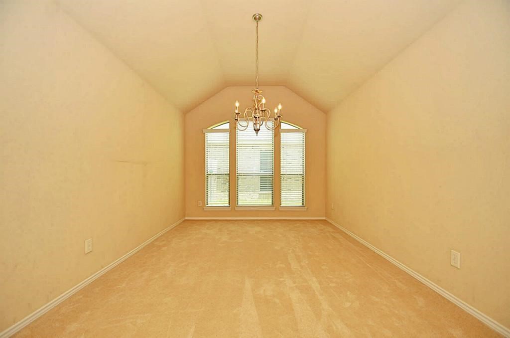 4422 Long Creek Drive, Fresno, TX 77545