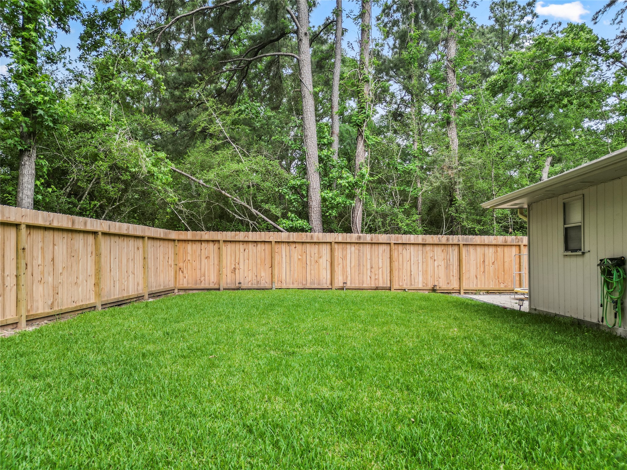 1 E Woodtimber Court, Spring, TX 77381