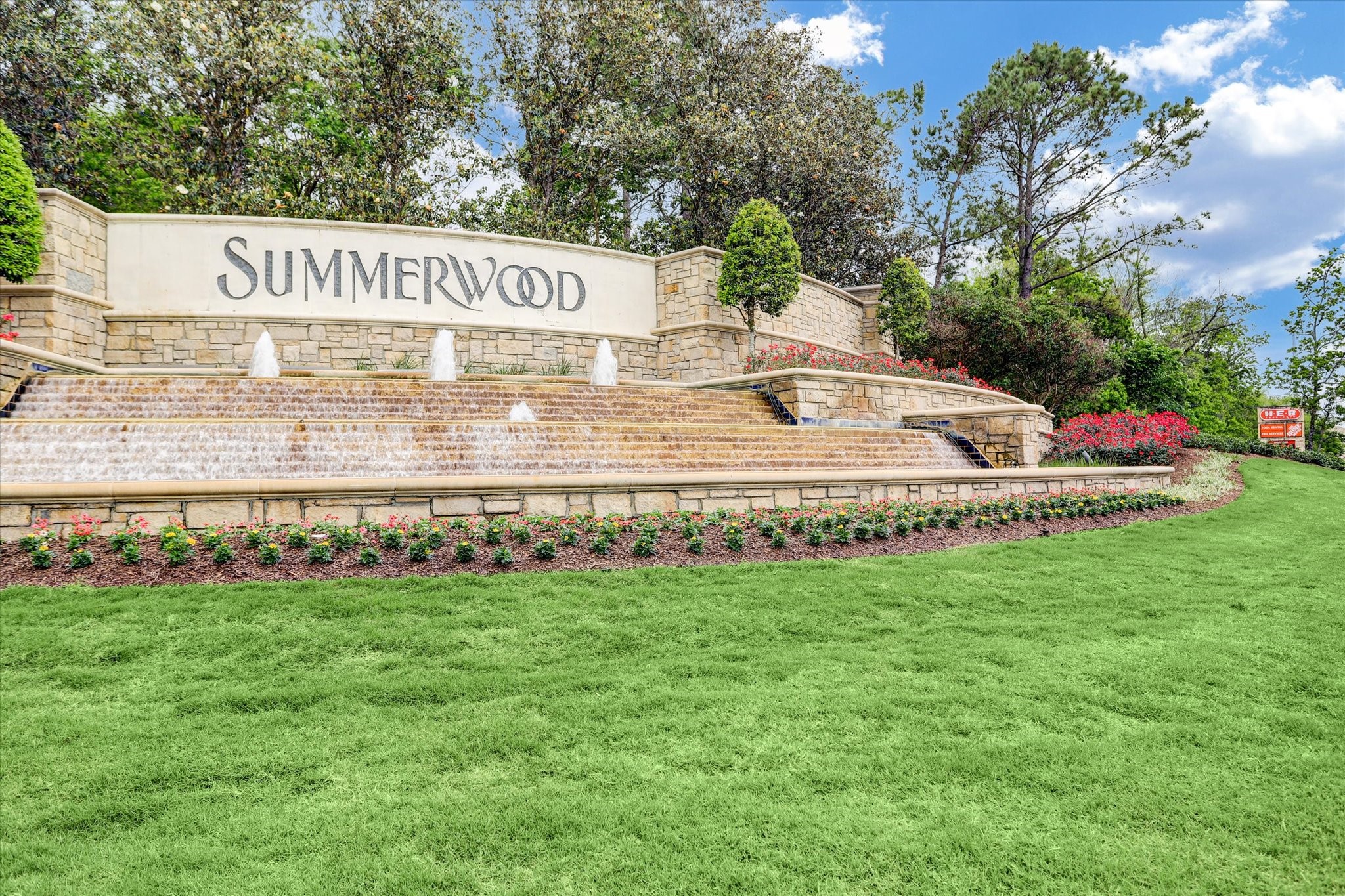 14402 Summerwood Lakes Drive, Houston, TX 77044