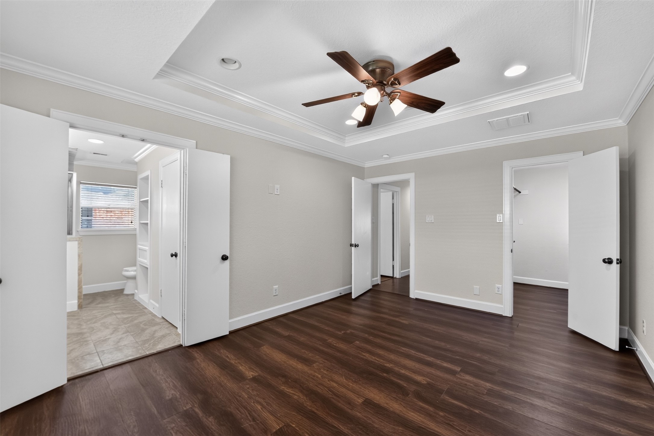 4023 Bayou Grove Drive, Seabrook, TX 77586