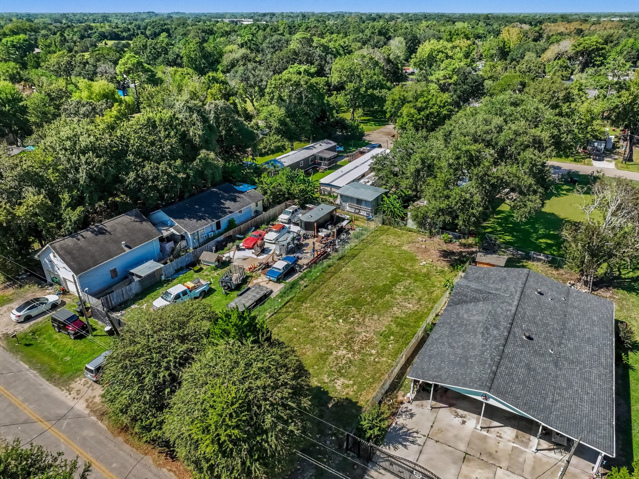 1814 W Blum Street, Alvin, TX 77511