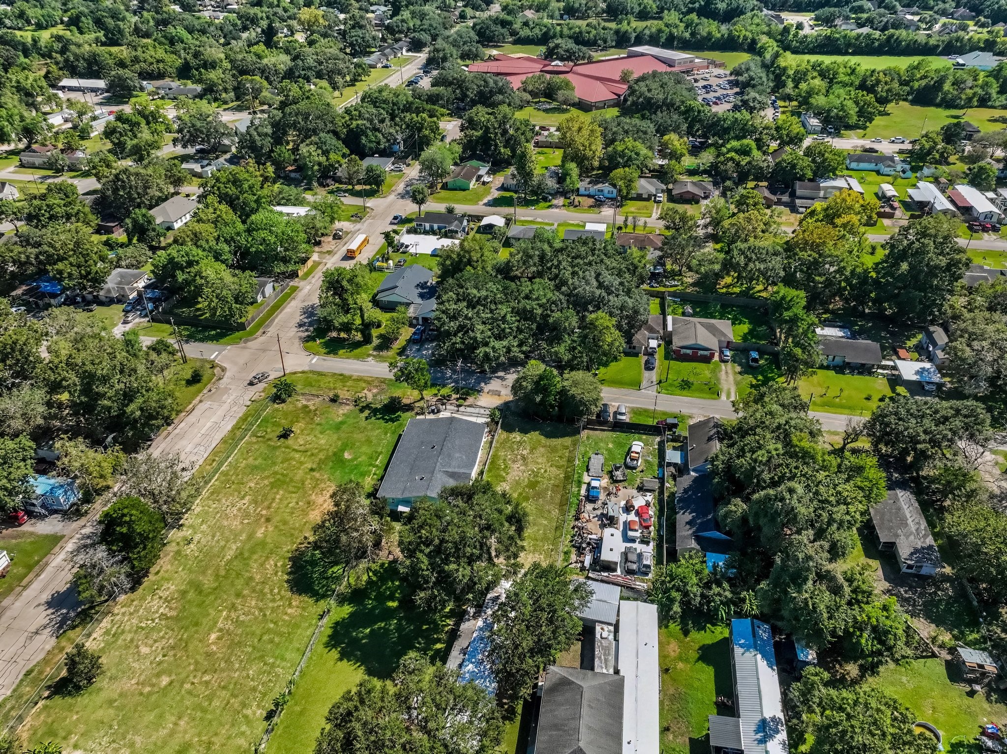 1814 W Blum Street, Alvin, TX 77511