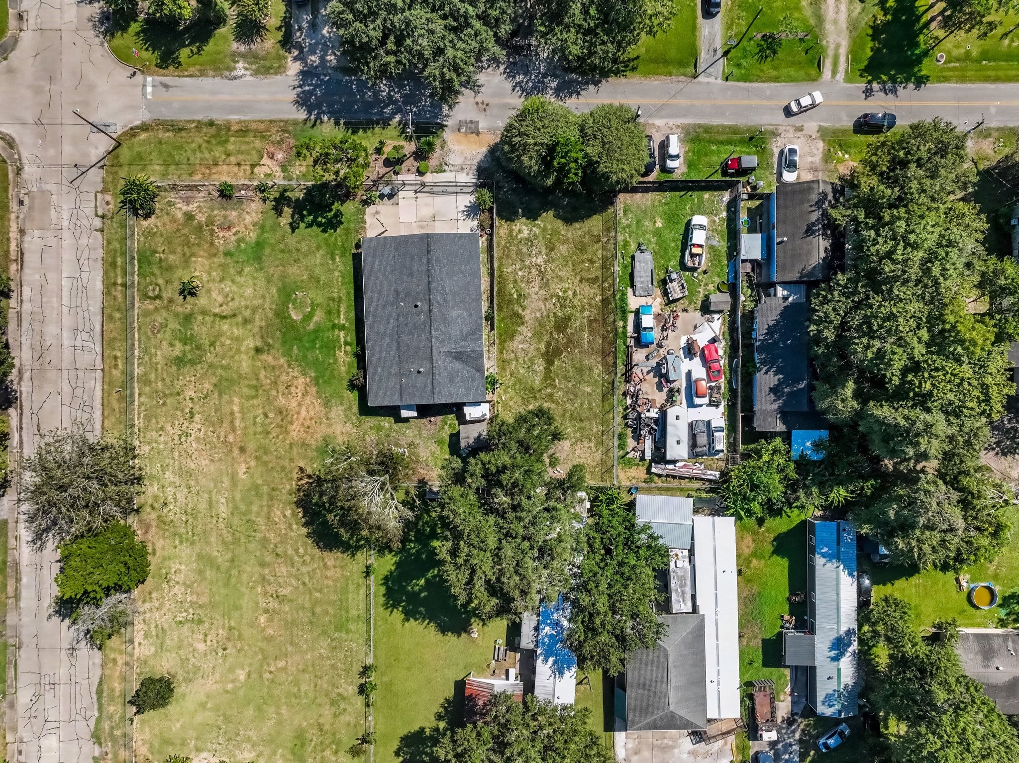 1814 W Blum Street, Alvin, TX 77511