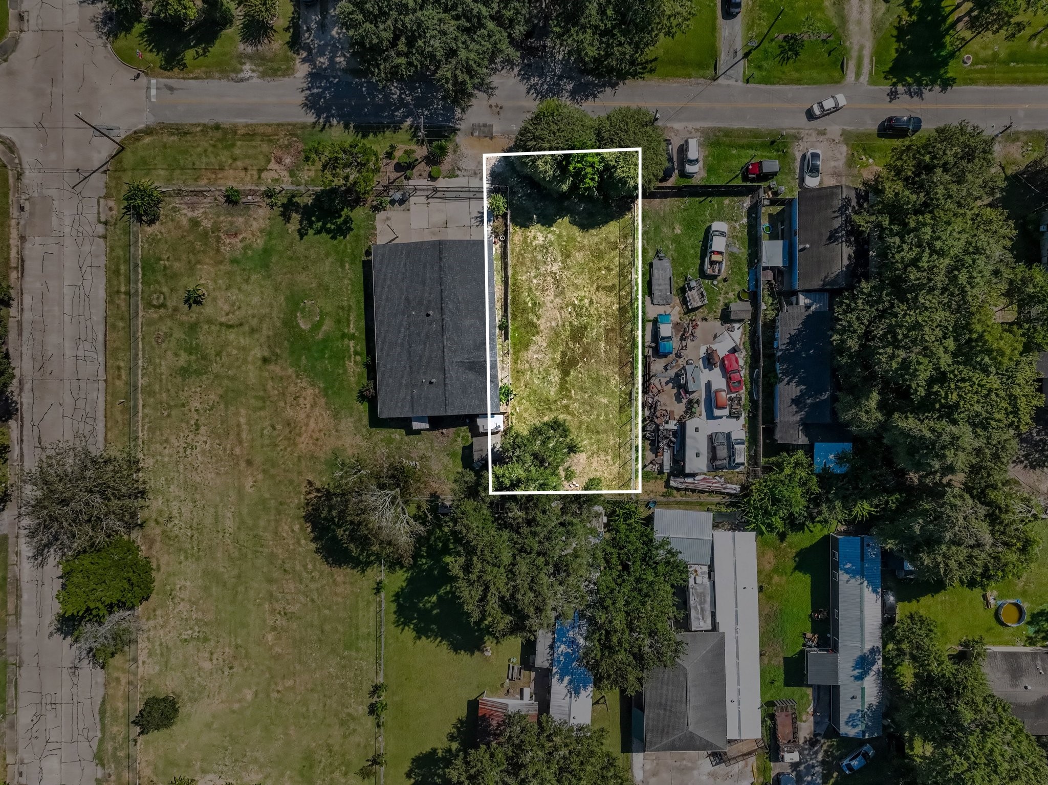 1814 W Blum Street, Alvin, TX 77511