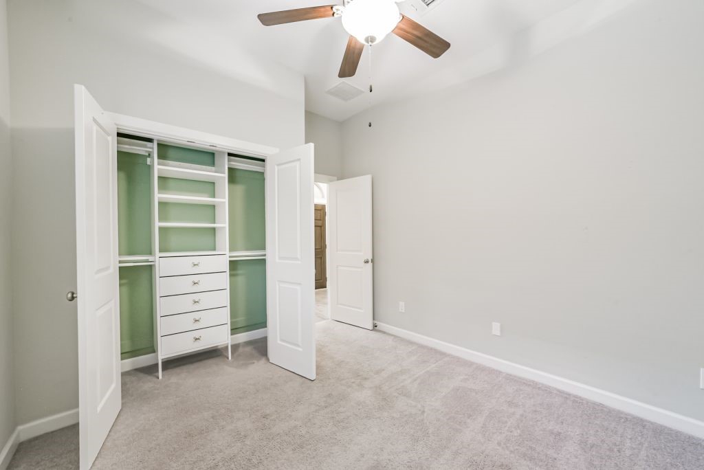 123 Castlegate Lane, Houston, TX 77065 123 Castlegate Lane, Houston, TX 77065