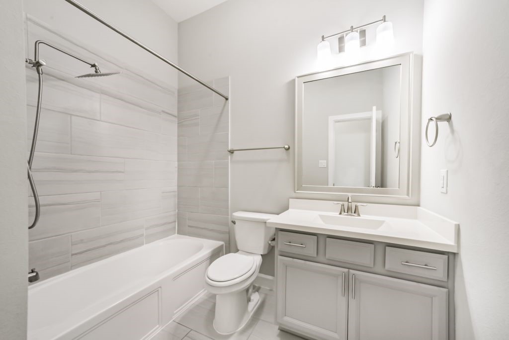 123 Castlegate Lane, Houston, TX 77065 123 Castlegate Lane, Houston, TX 77065
