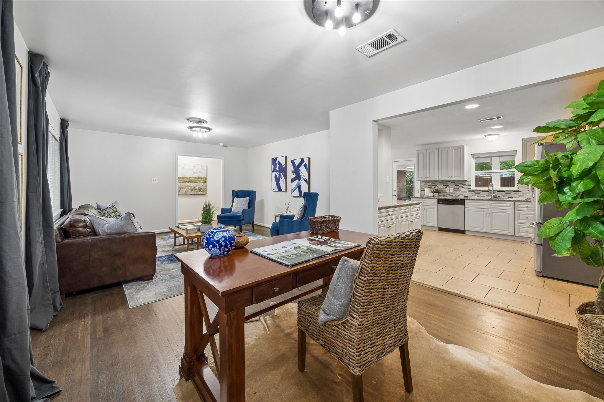 8923 Blankenship Drive, Houston, TX 77080