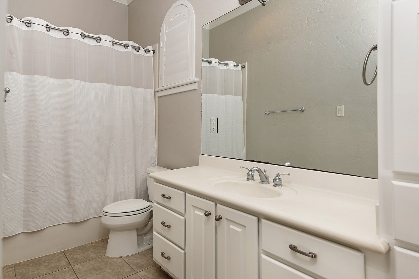 74 Batesbrooke Court, The Woodlands, TX 77381