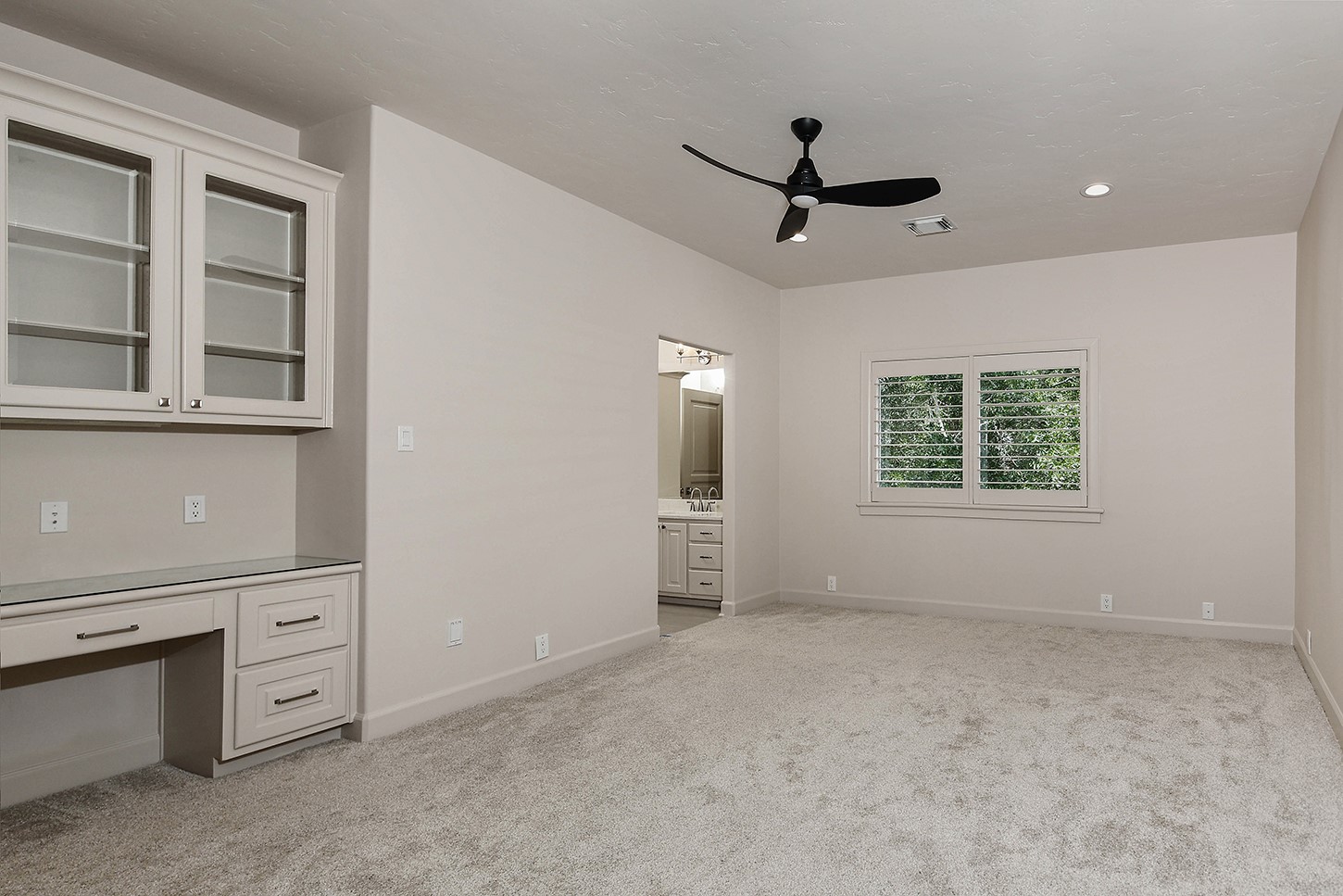 74 Batesbrooke Court, The Woodlands, TX 77381