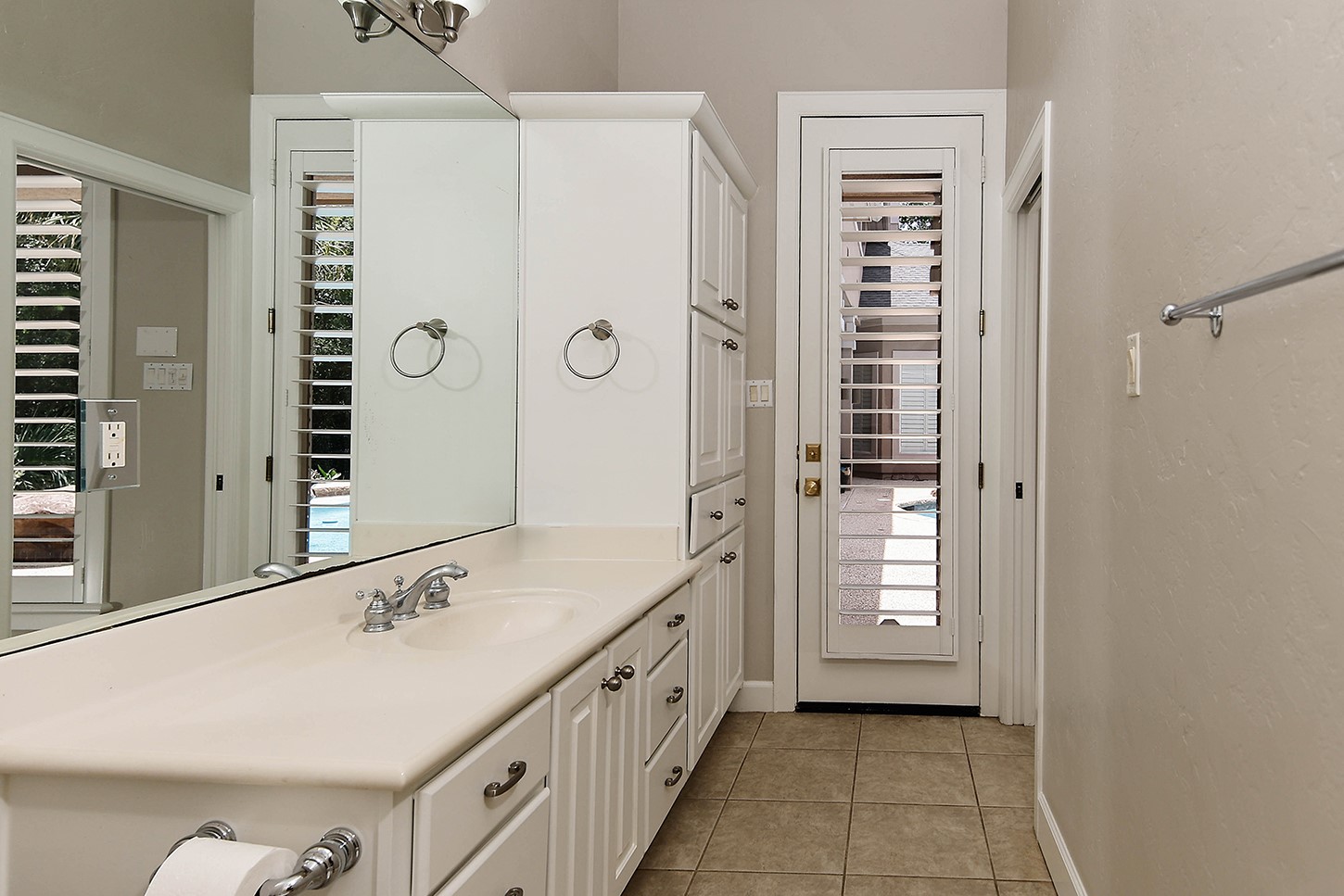 74 Batesbrooke Court, The Woodlands, TX 77381