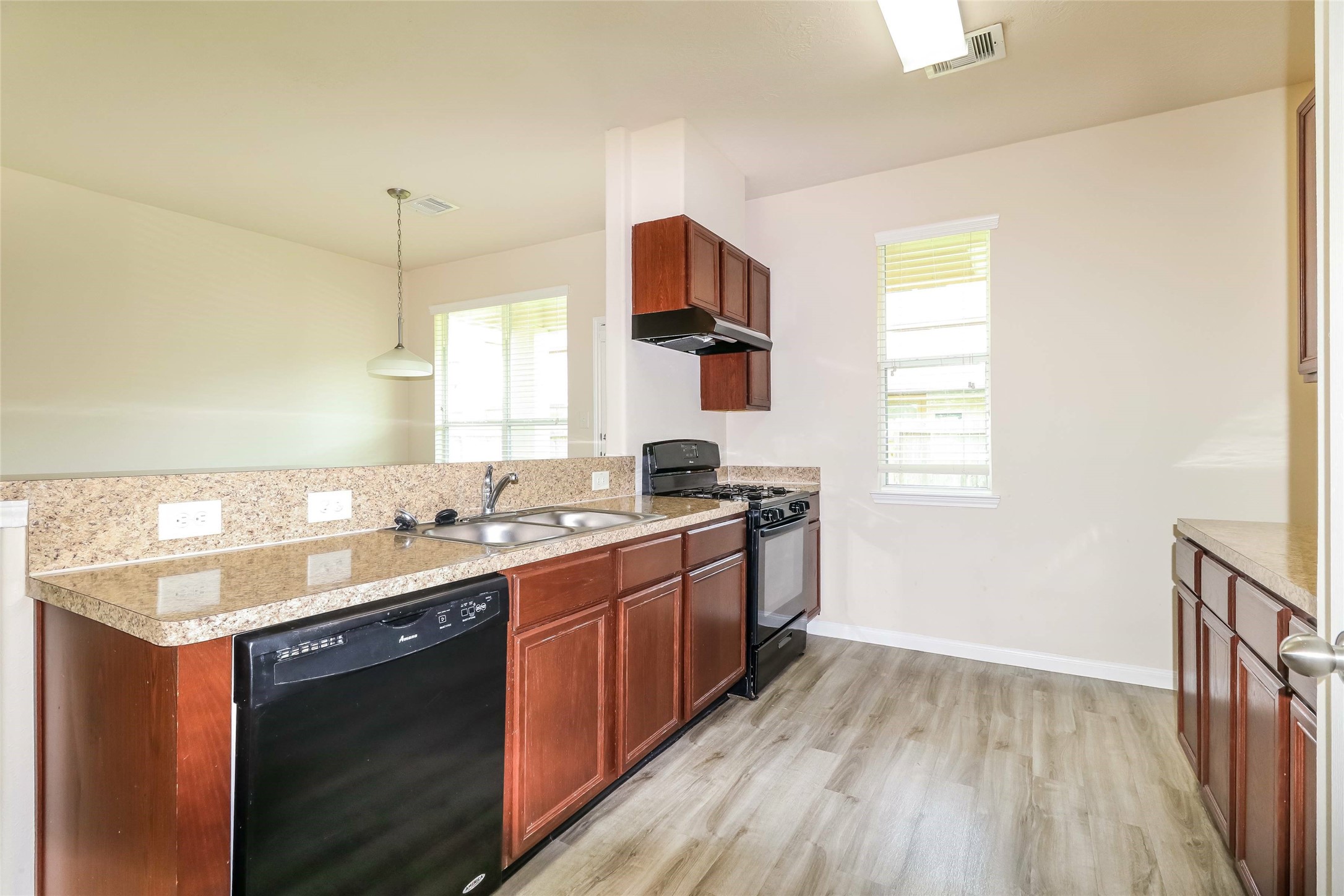 Photos may be representative of the floor plan and not the exact home. Finishes, layout, and features of the actual property for lease may vary.