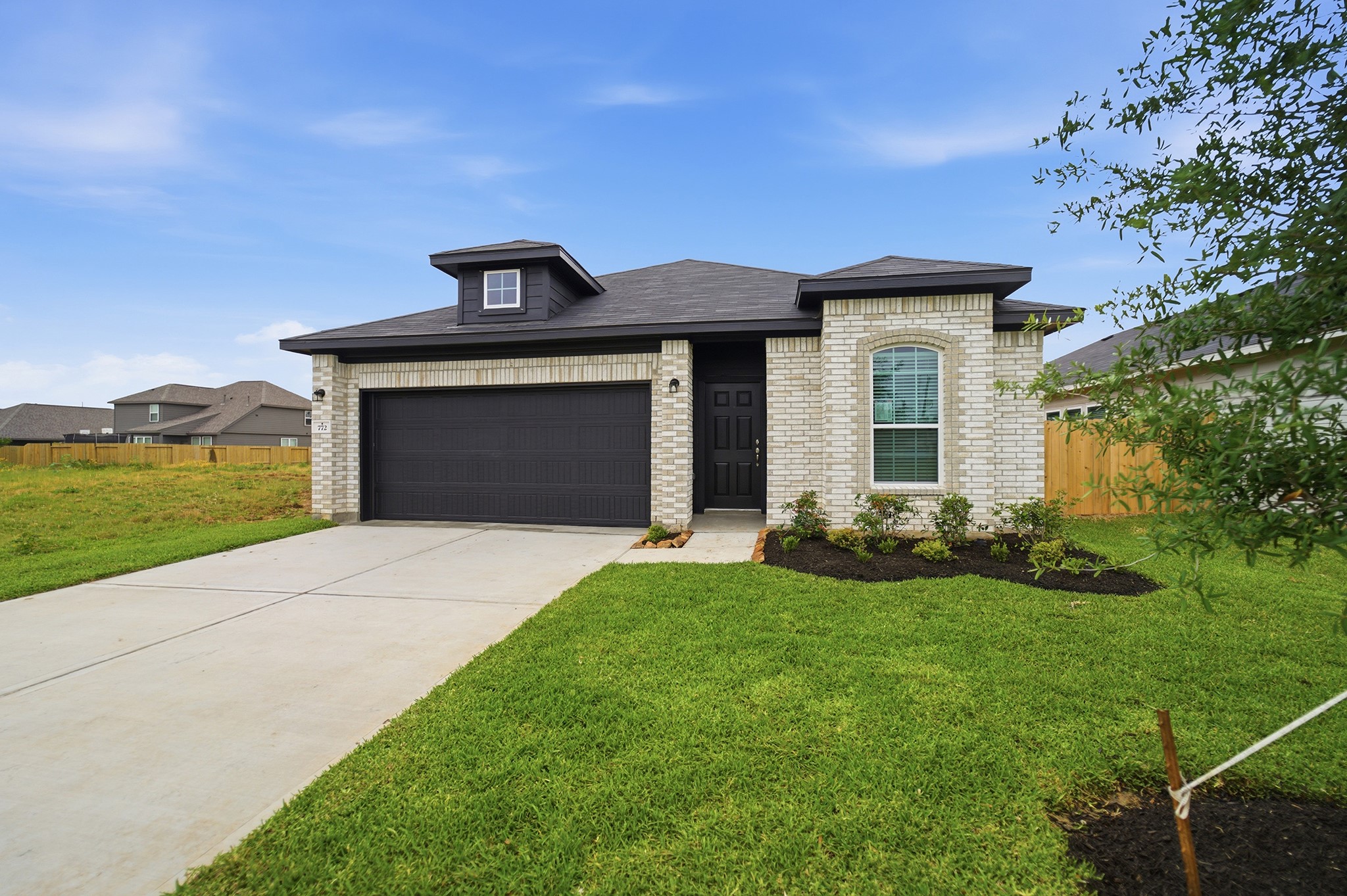 772 Red Mulberry Street, La Marque, TX 77568