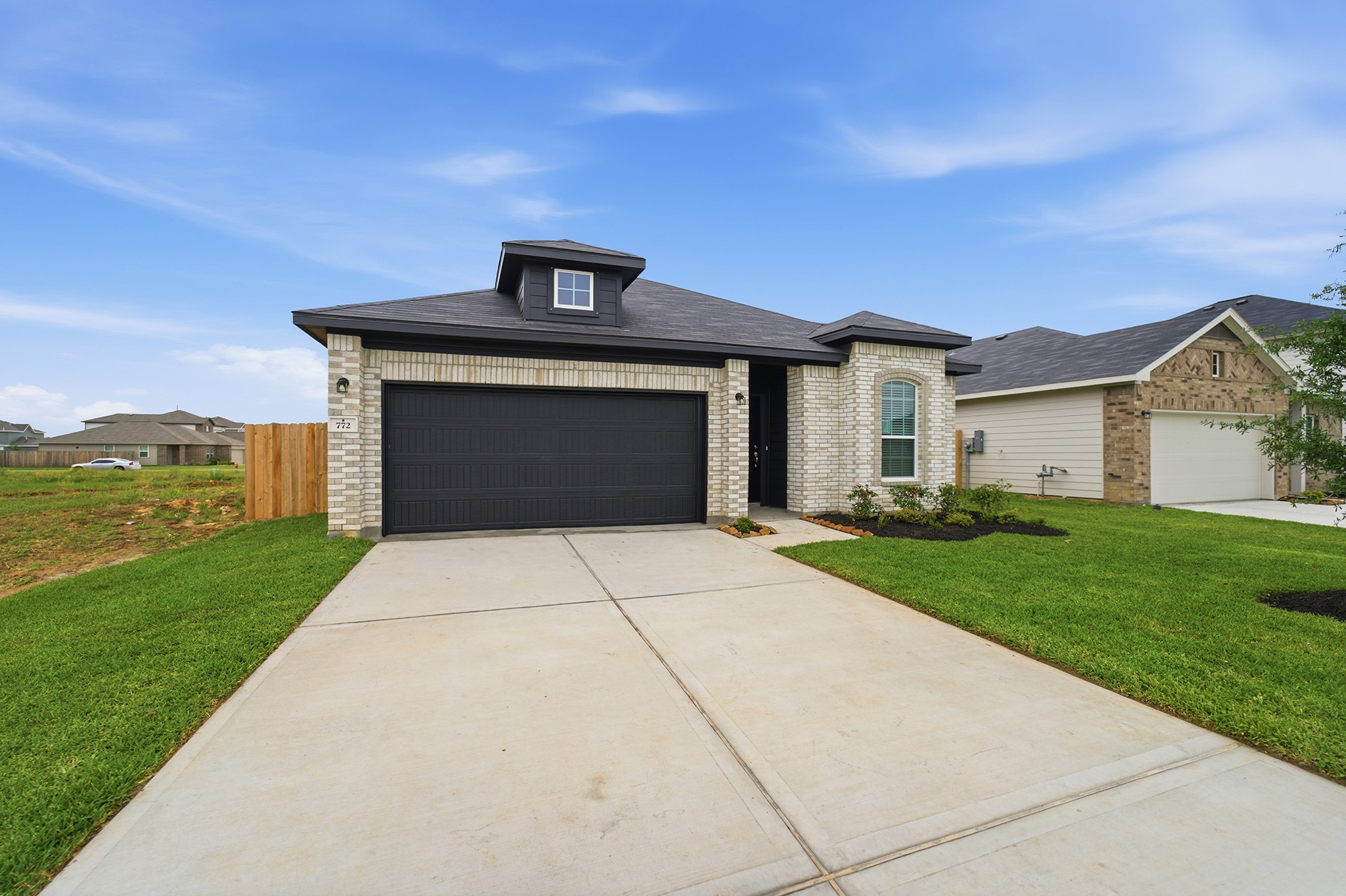 772 Red Mulberry Street, La Marque, TX 77568