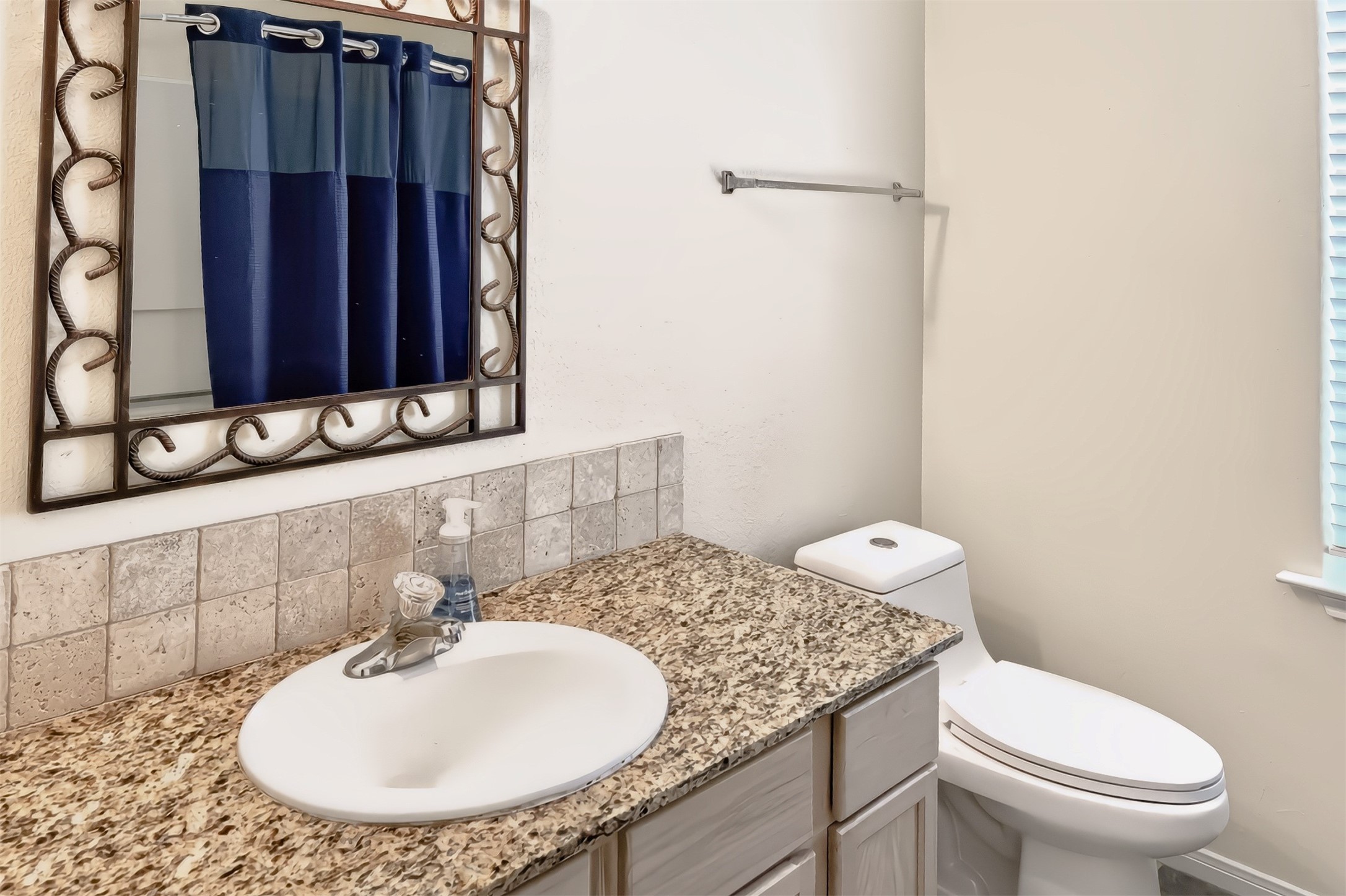 GUEST BATHROOM