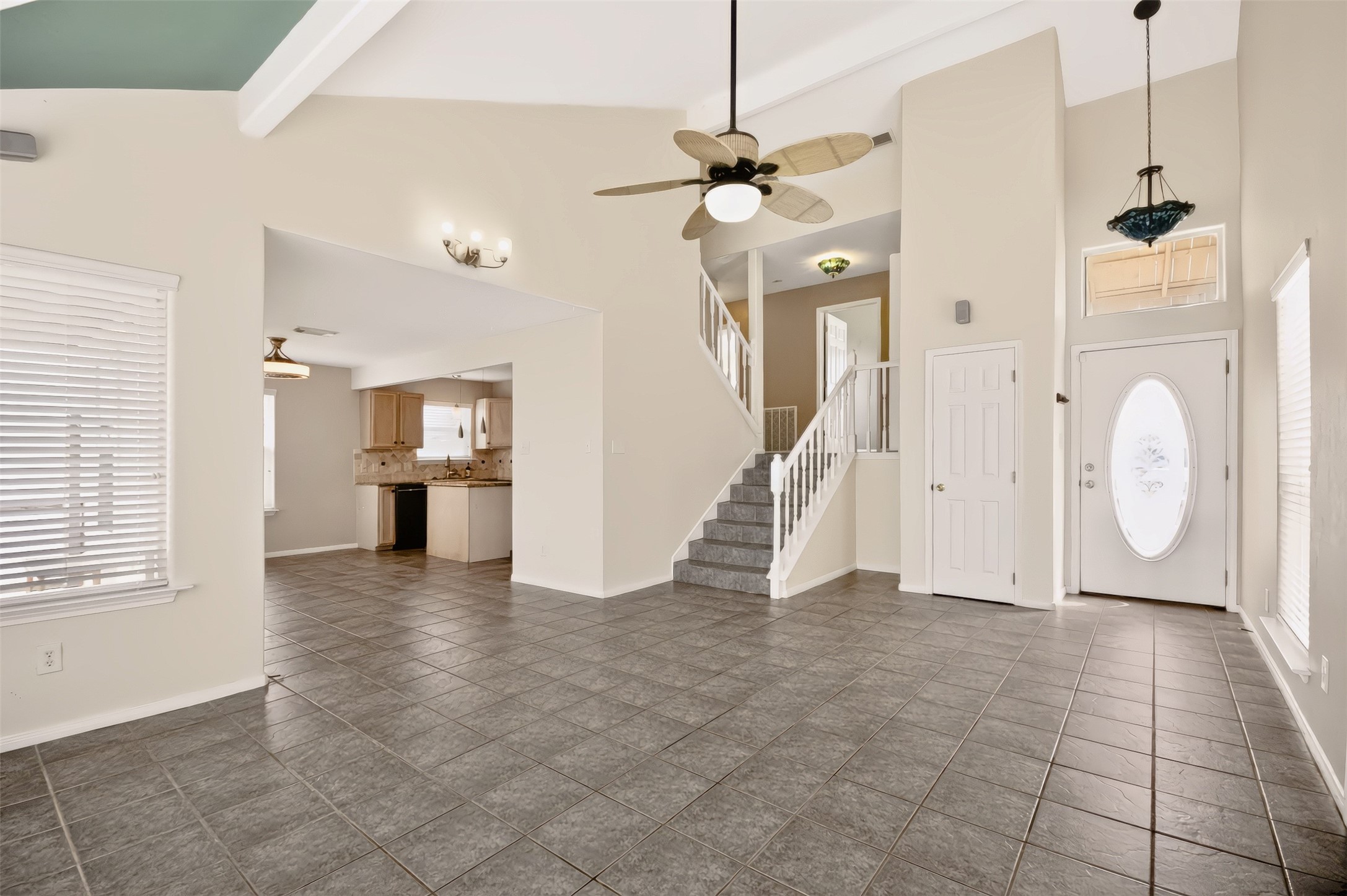 SO OPEN AND LOVE THE HIGH CEILINGS