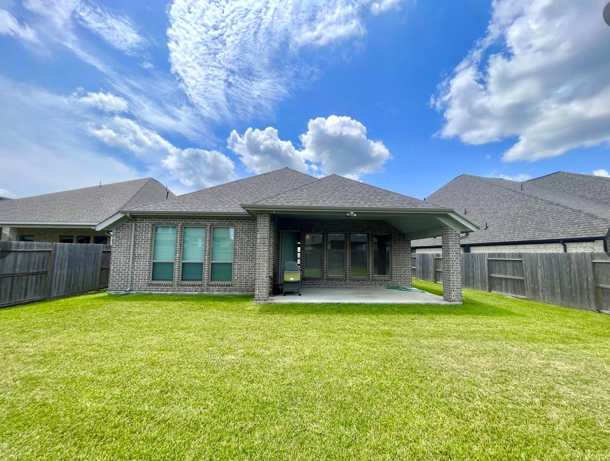 9307 Crescent Mill Drive, Missouri City, TX 77459