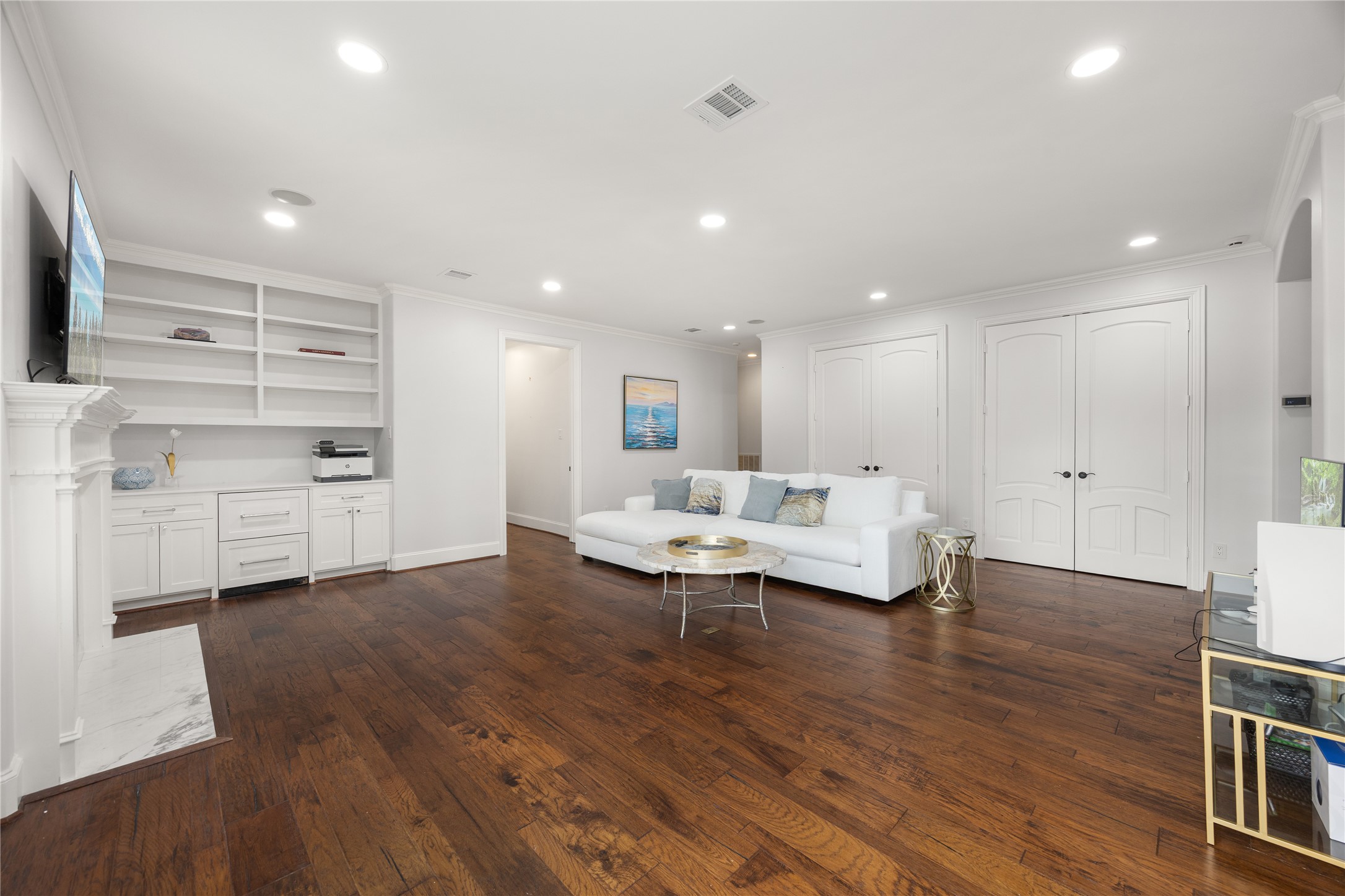 330 E Gaywood Drive, Houston, TX 77079