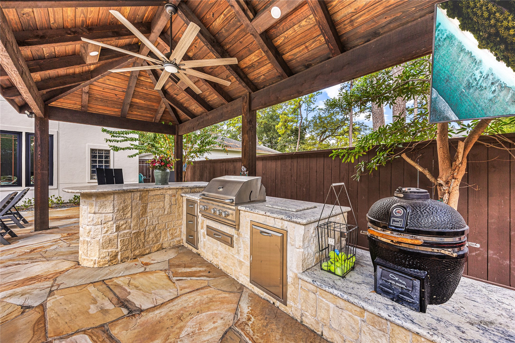330 E Gaywood Drive, Houston, TX 77079