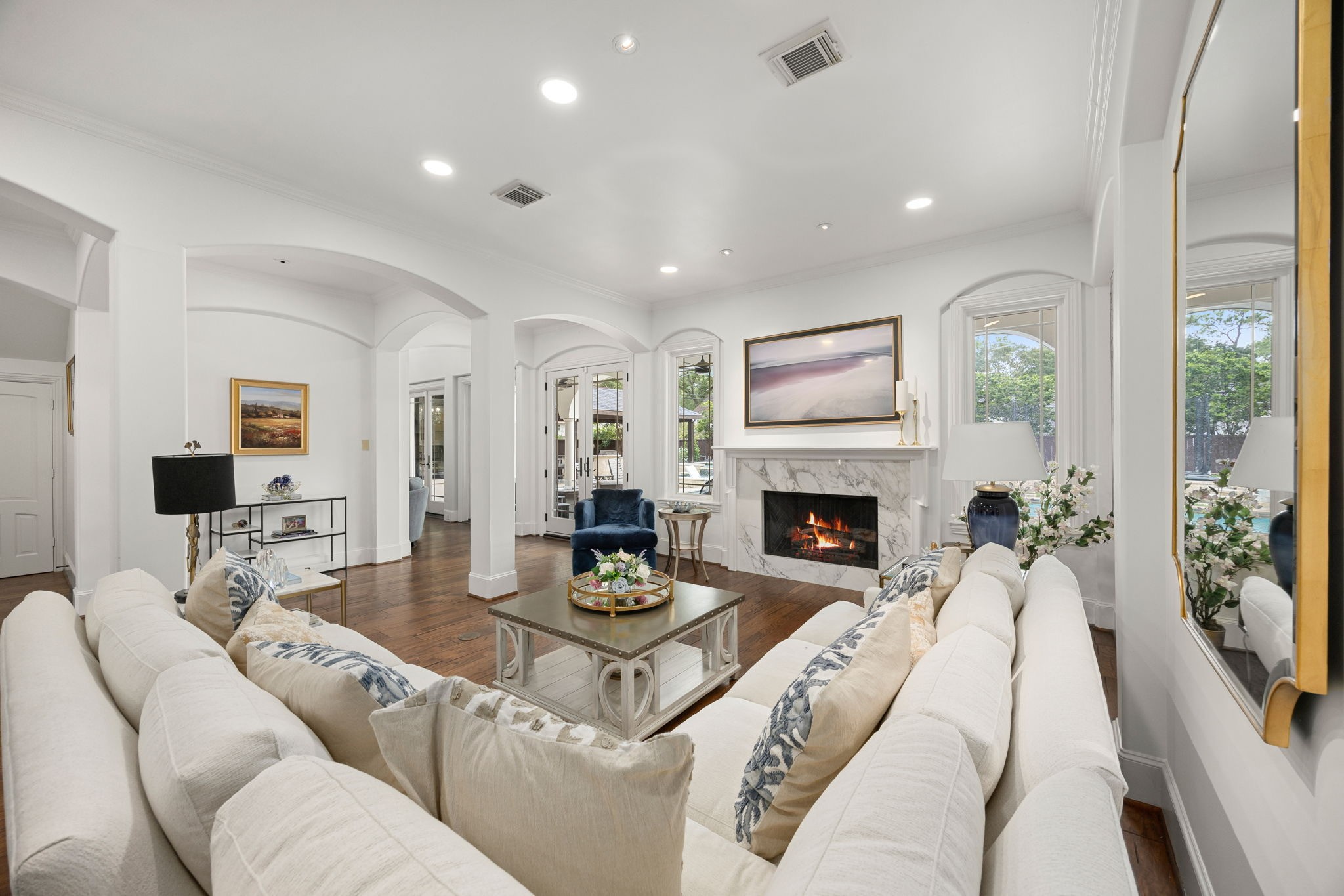 330 E Gaywood Drive, Houston, TX 77079