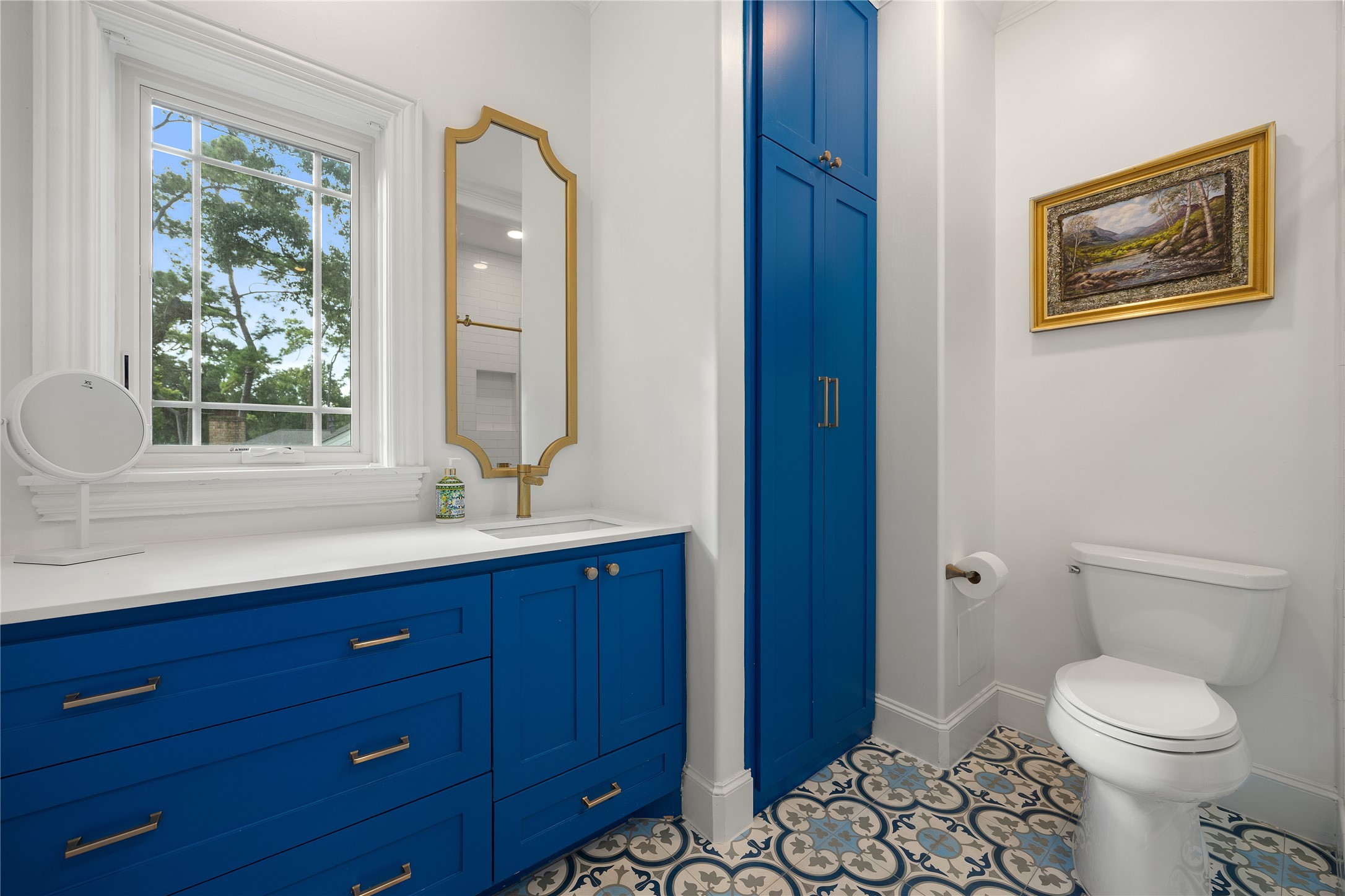 330 E Gaywood Drive, Houston, TX 77079