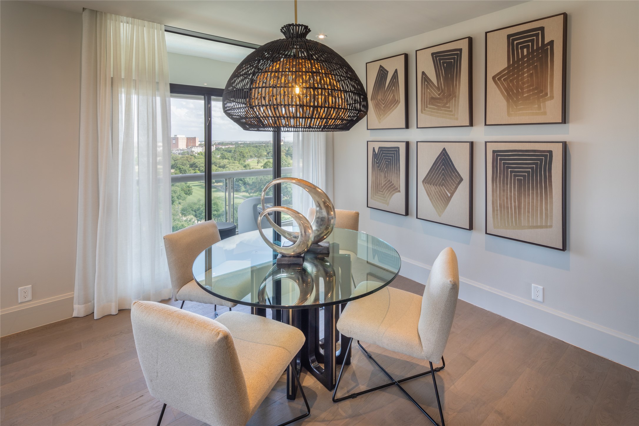 1701 Hermann Drive, #24B, Houston, TX 77004