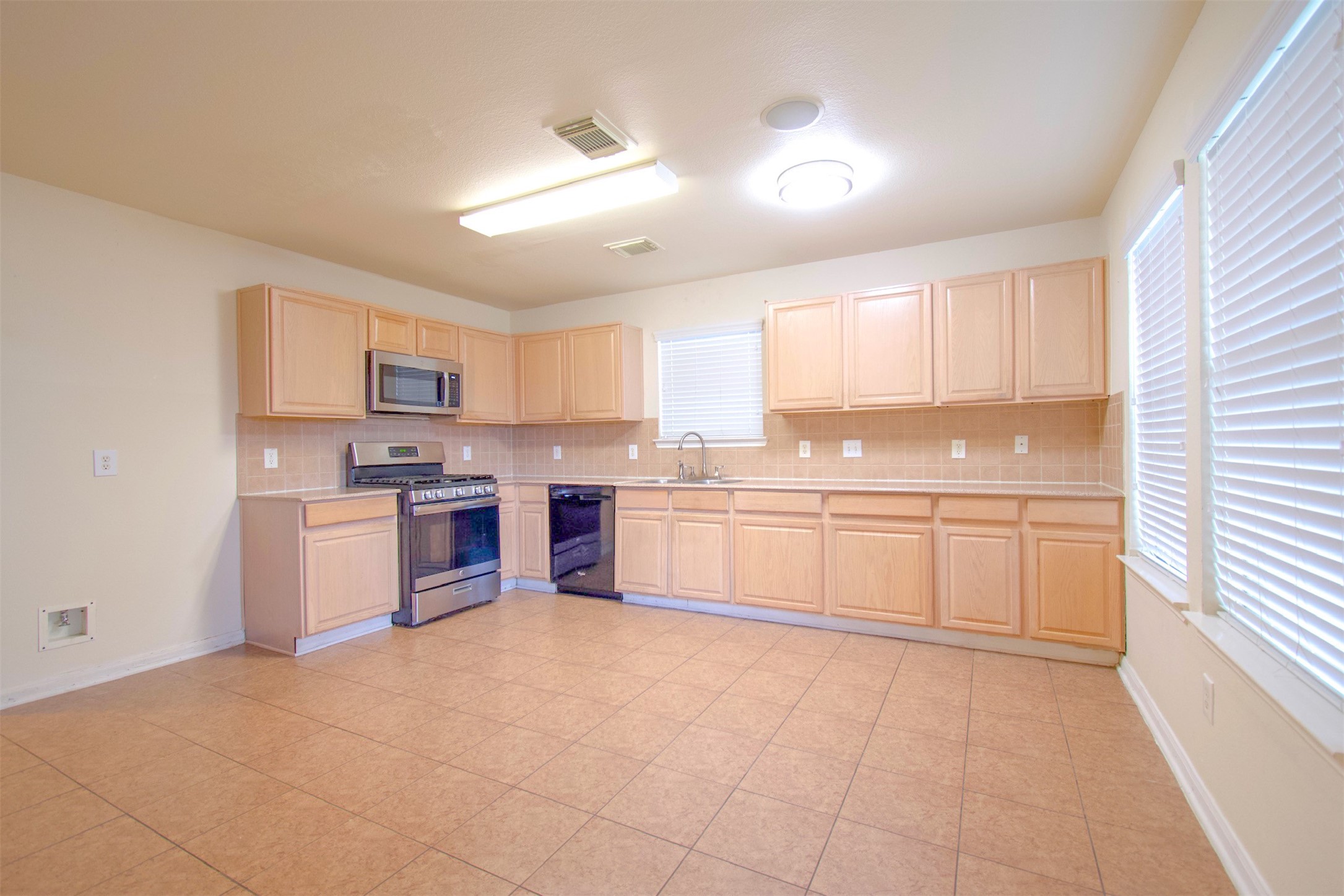 15602 Waumsley Way, Sugar Land, TX 77498
