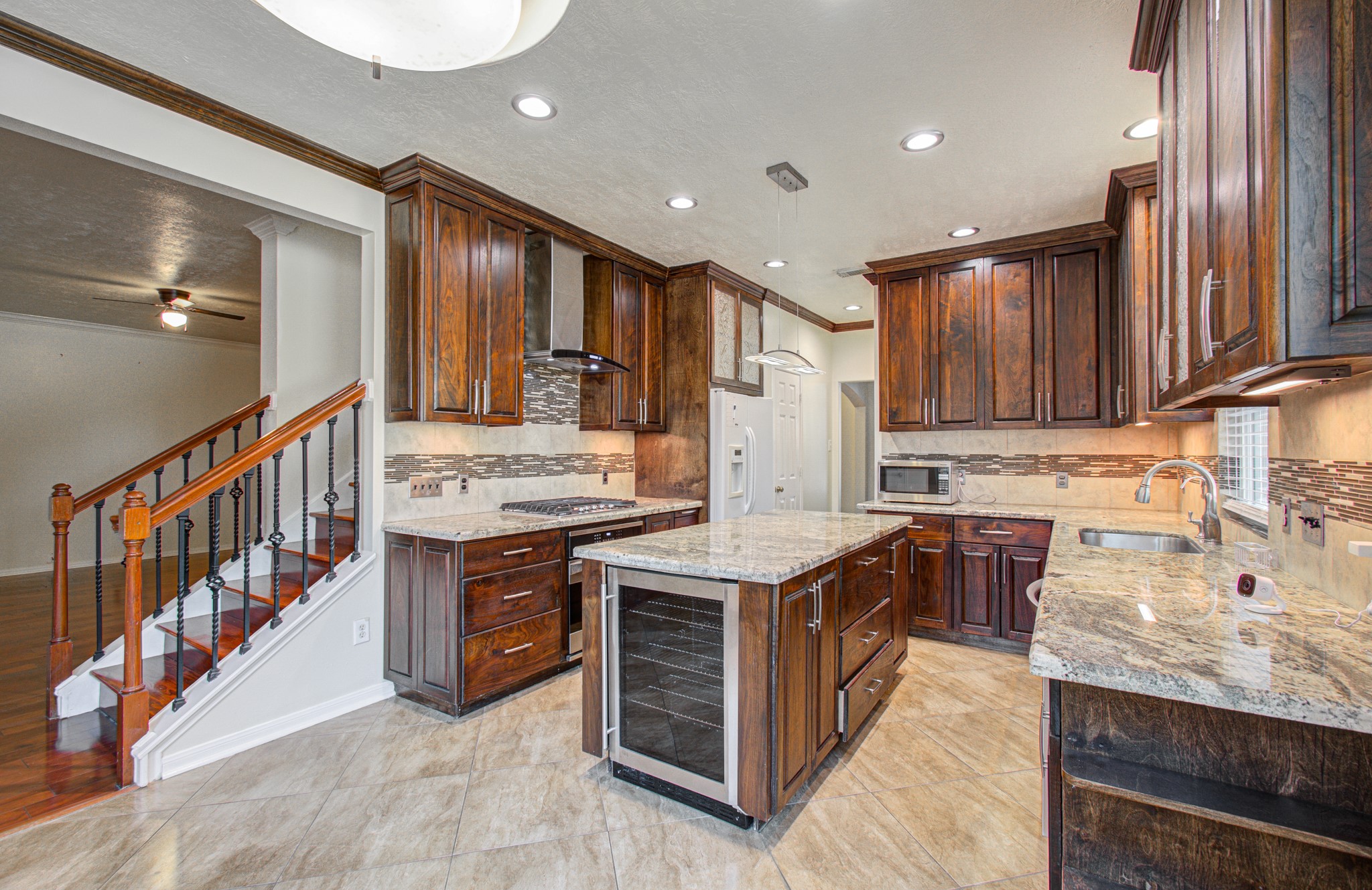 103 Esplanade Place, Stafford, TX 77477