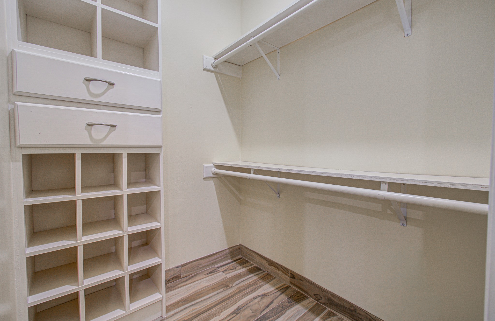 If closet space is what you crave look no more