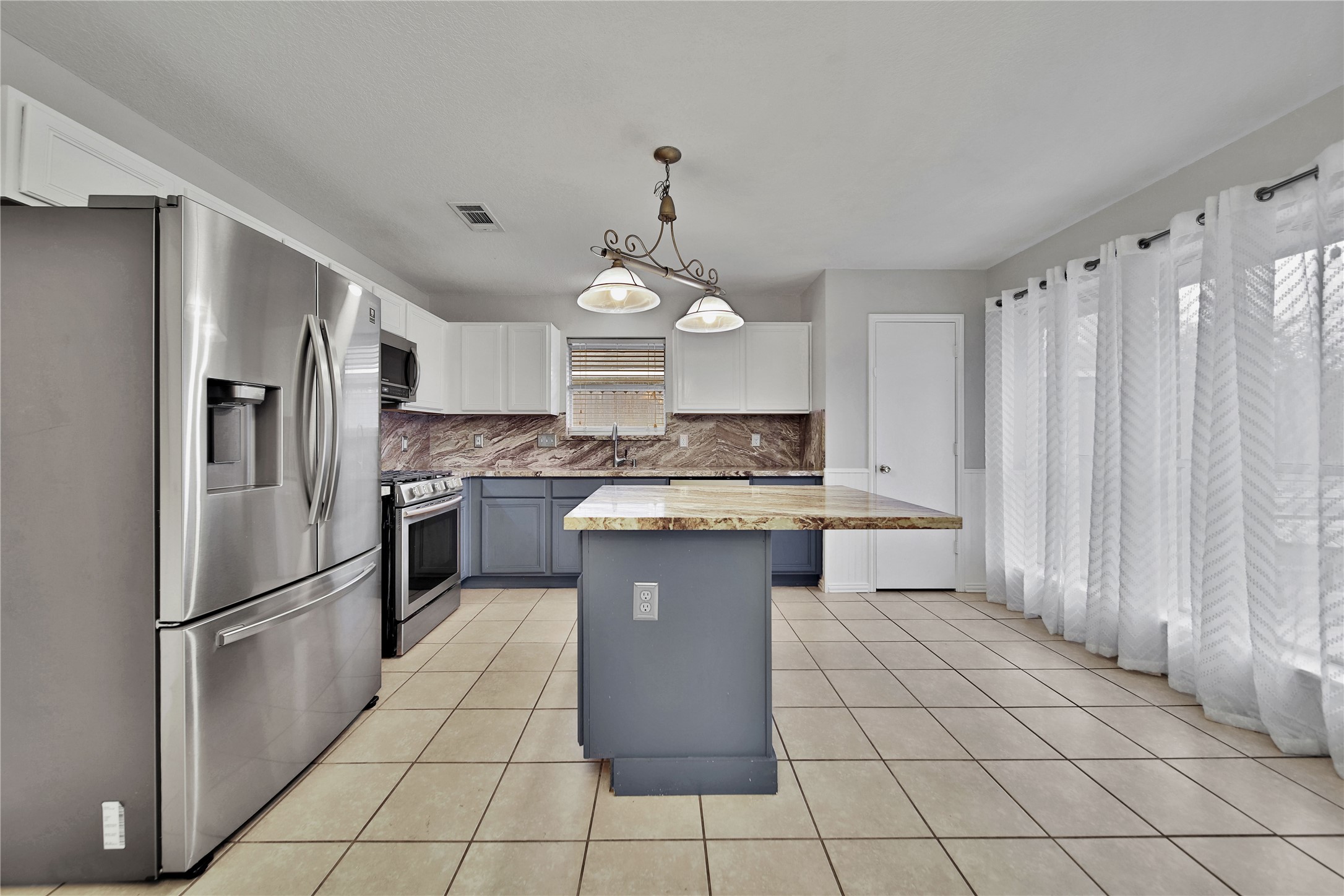 2311 Meandering Trail, Houston, TX 77339