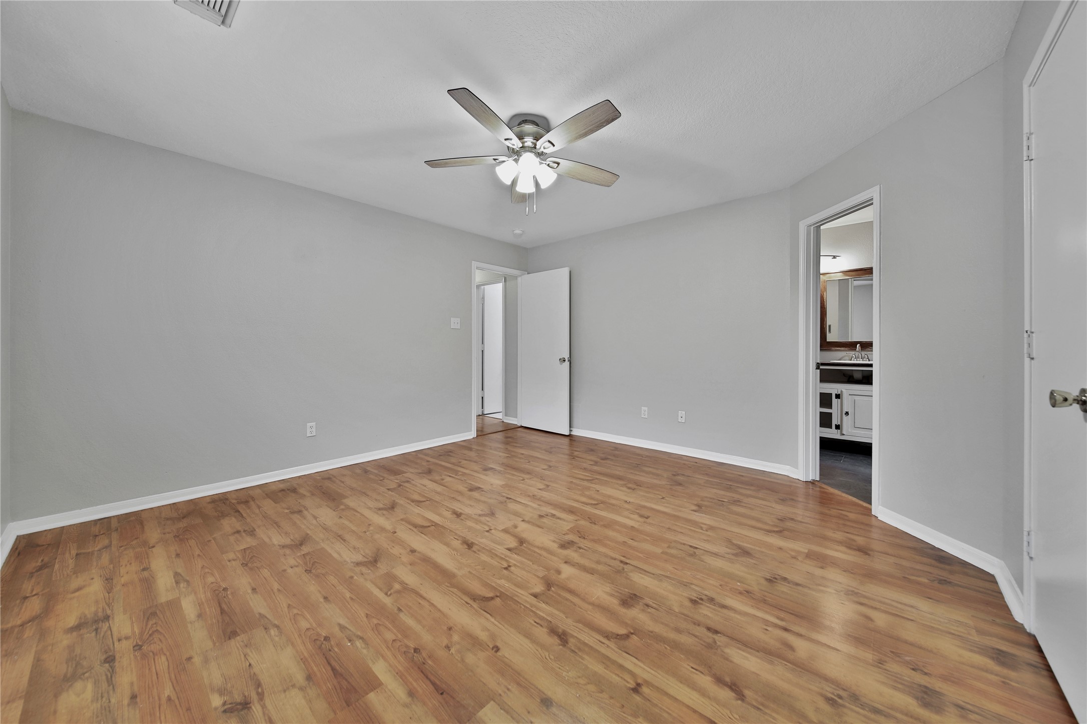 2311 Meandering Trail, Houston, TX 77339