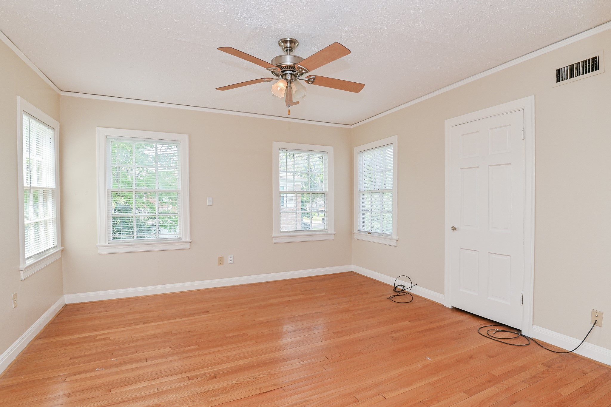 3738 Charleston Street, Houston, TX 77021