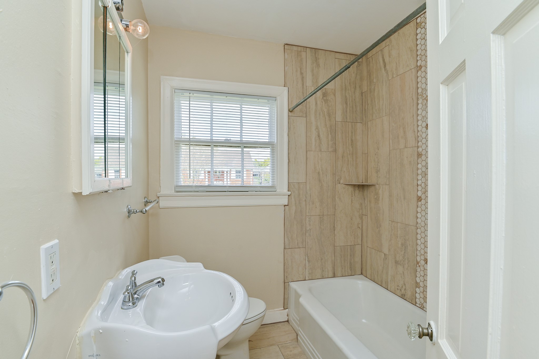 3738 Charleston Street, Houston, TX 77021