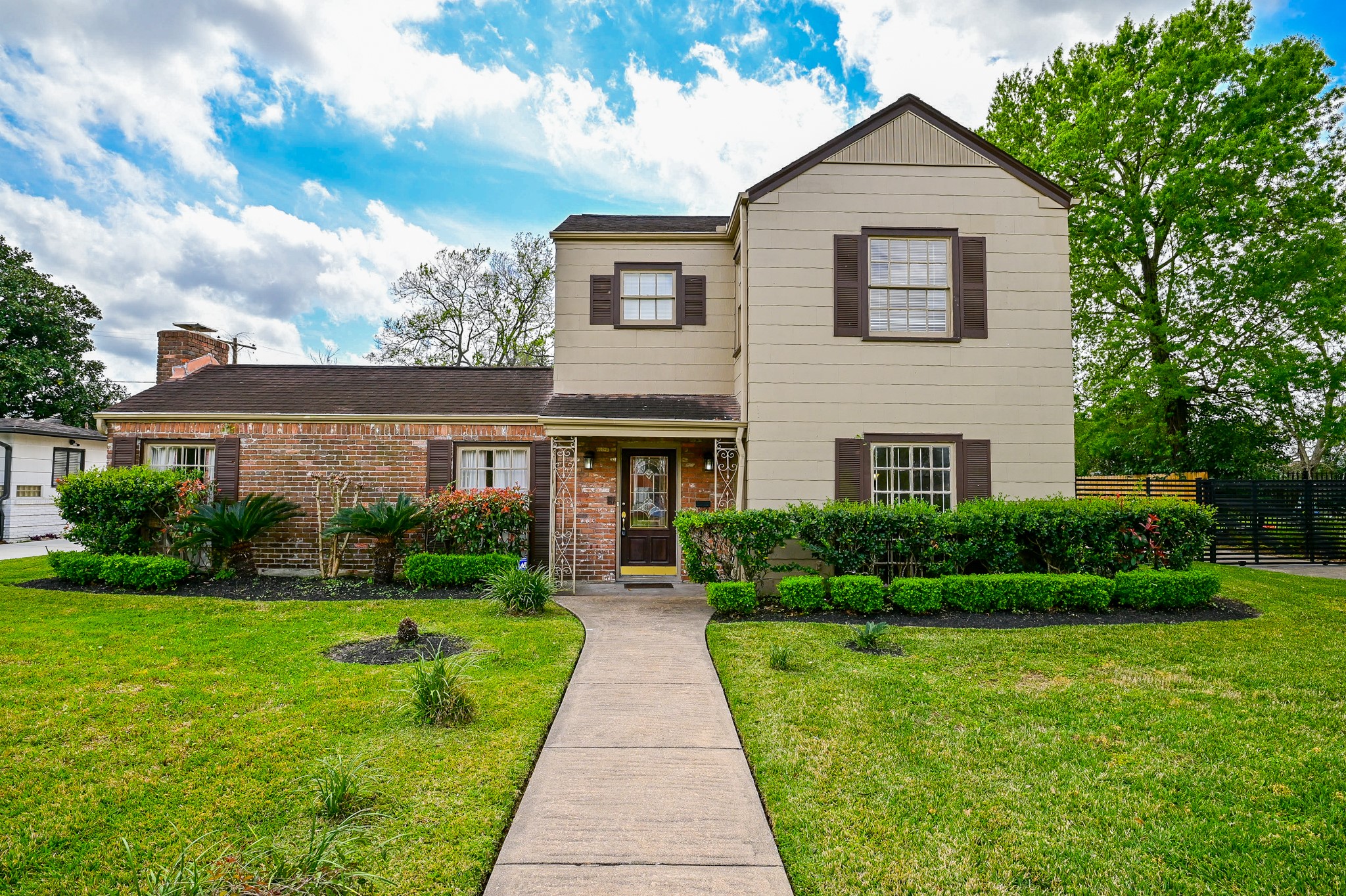 3738 Charleston Street, Houston, TX 77021 3738 Charleston Street, Houston, TX 77021